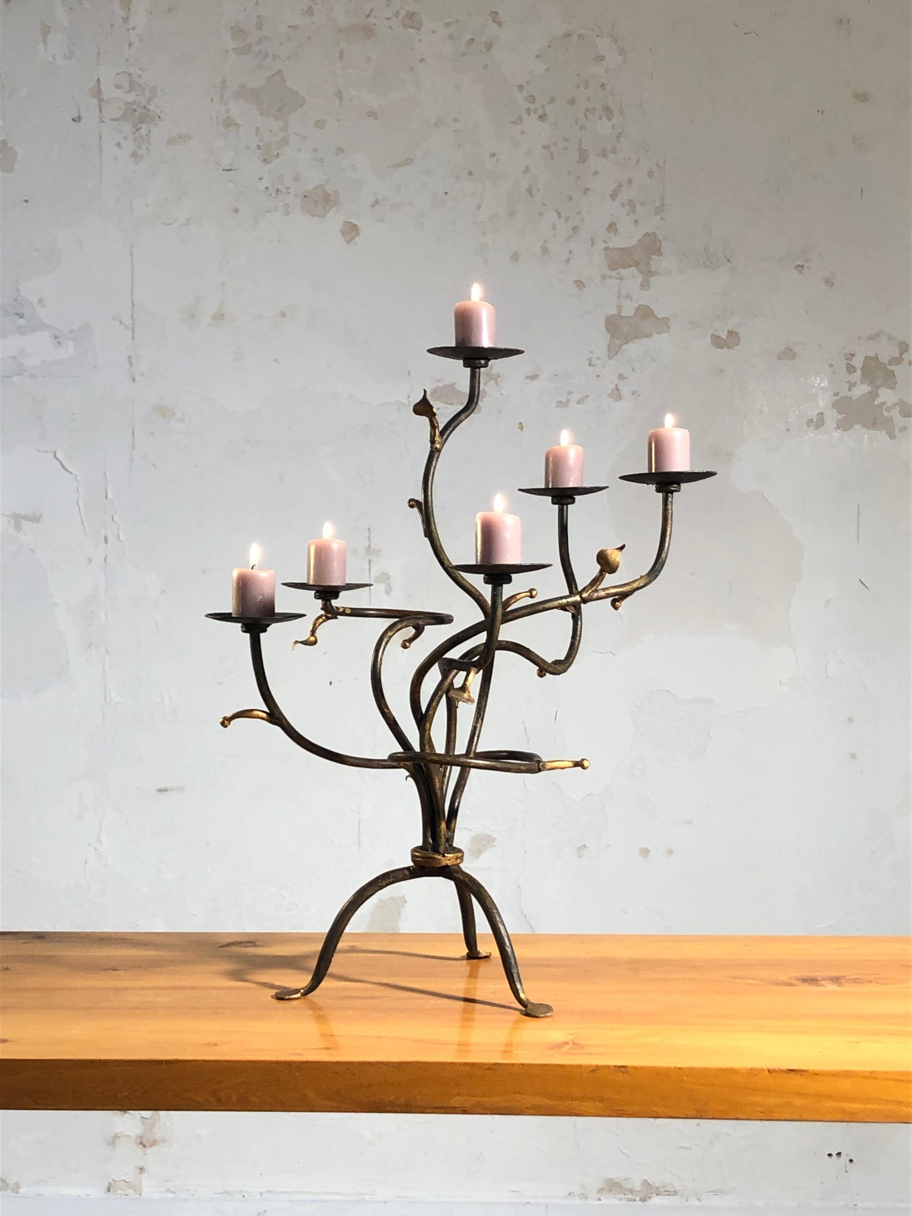 Pièce d'artiste unique du BRUTALIST CANDELABRA CANDLE HOLDER, France 1990 en vente 3