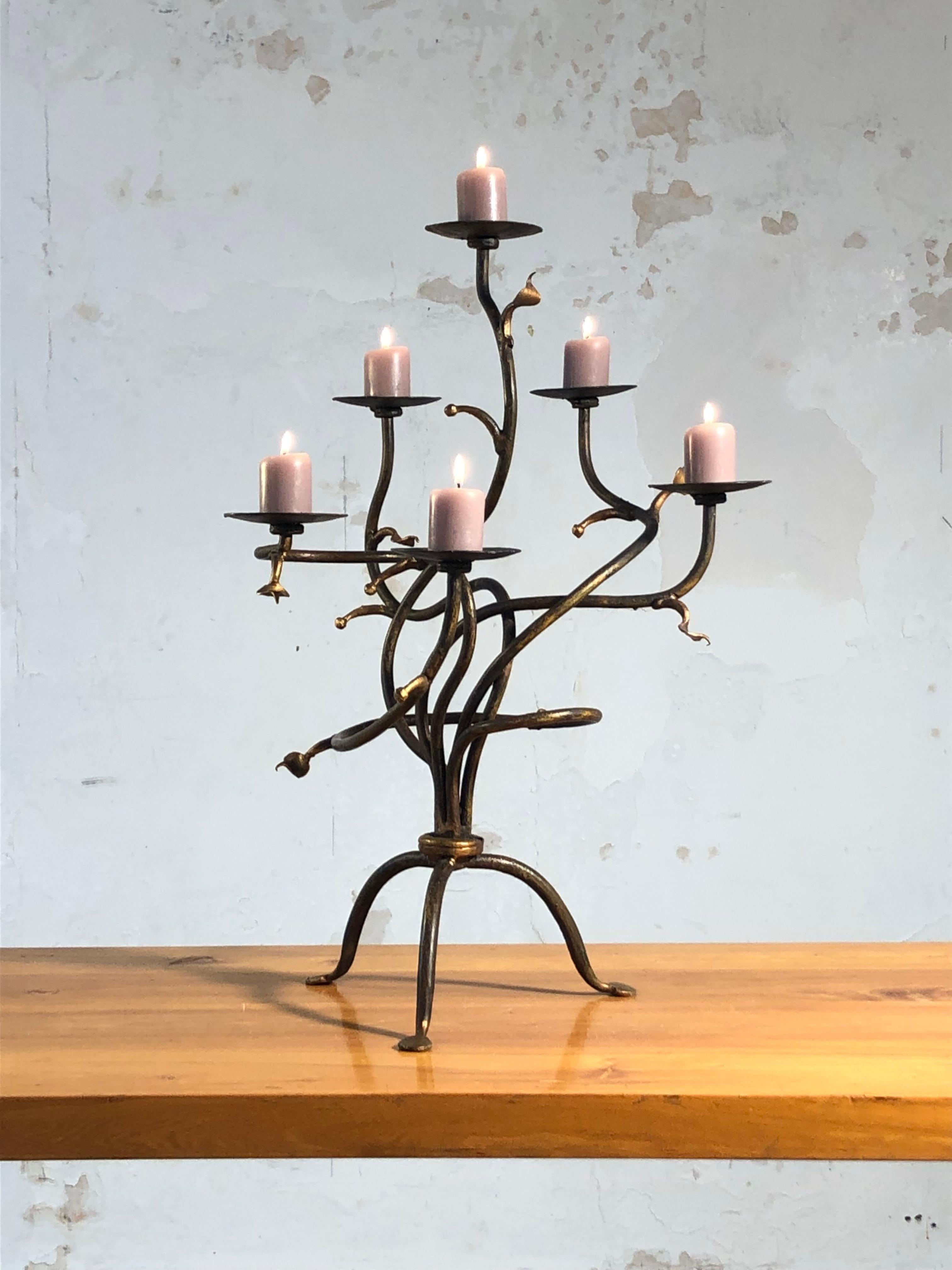 Plaqué or Pièce d'artiste unique du BRUTALIST CANDELABRA CANDLE HOLDER, France 1990 en vente