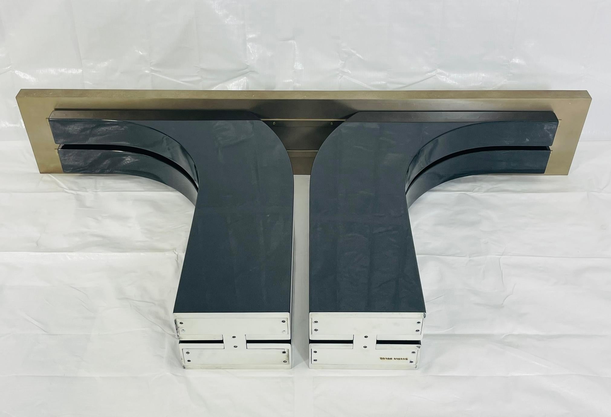 Console sculpturale avec plateau en galuchat à la manière de Karl Springer en vente 4
