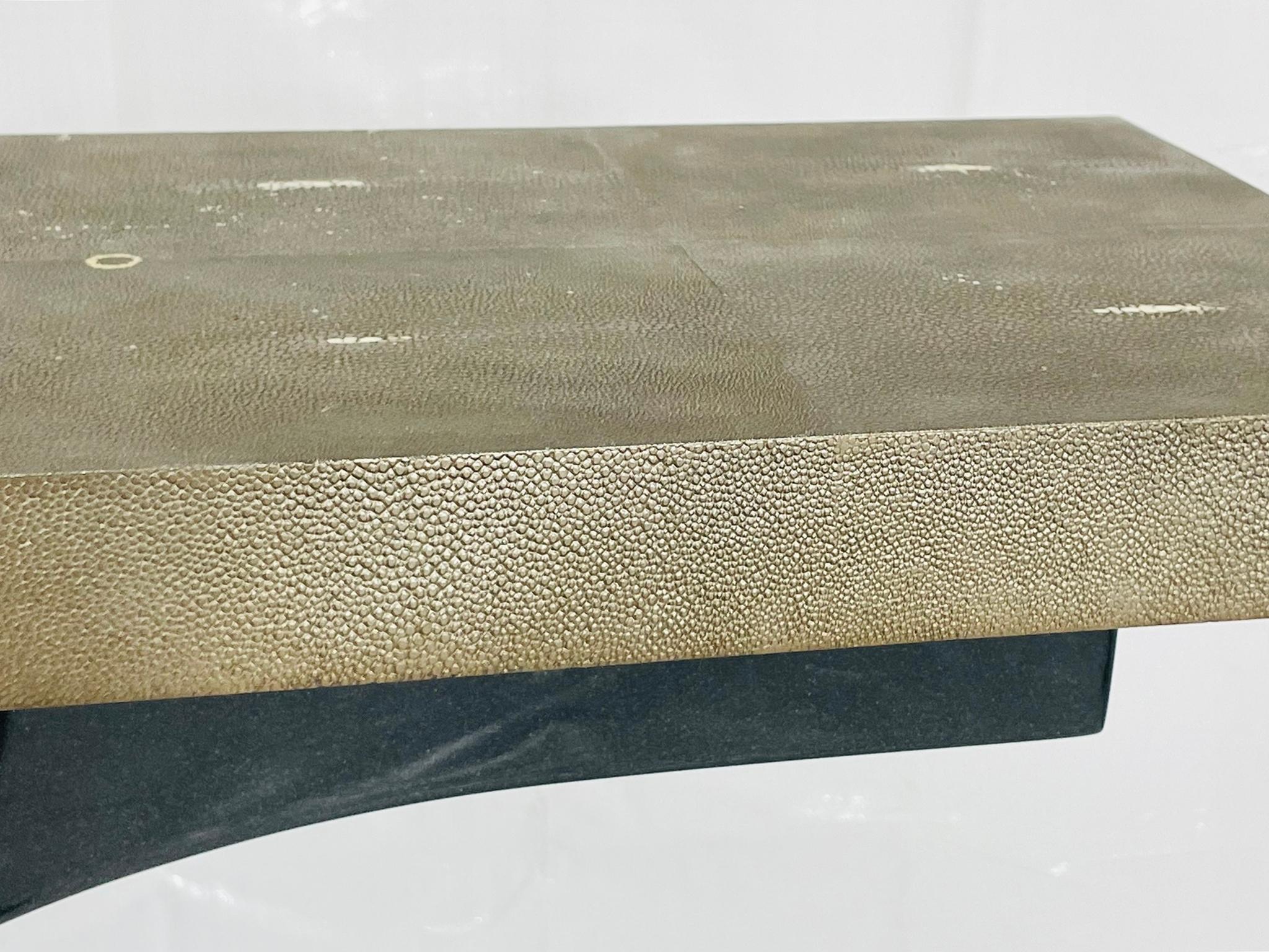 Console sculpturale avec plateau en galuchat à la manière de Karl Springer en vente 5