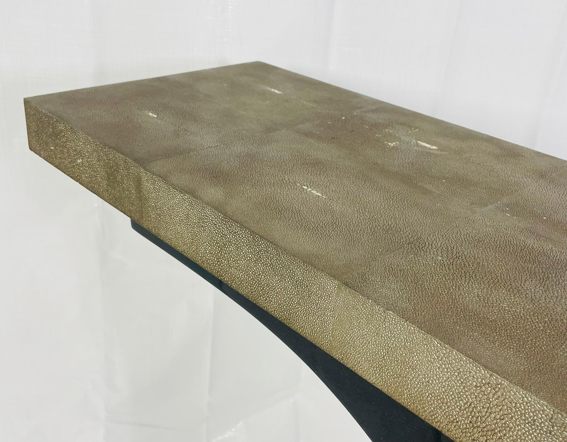 Console sculpturale avec plateau en galuchat à la manière de Karl Springer en vente 8