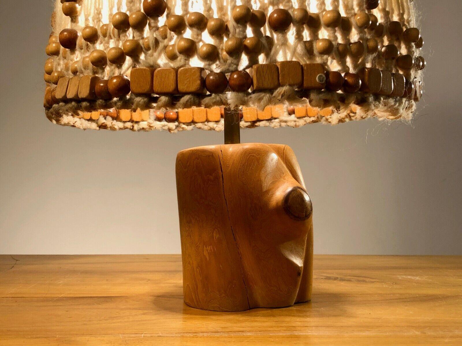 A Sculptural MID-CENTURY-MODERN BRUTALIST RUSTIC Wood TABLE LAMP,  France 1950 For Sale 4