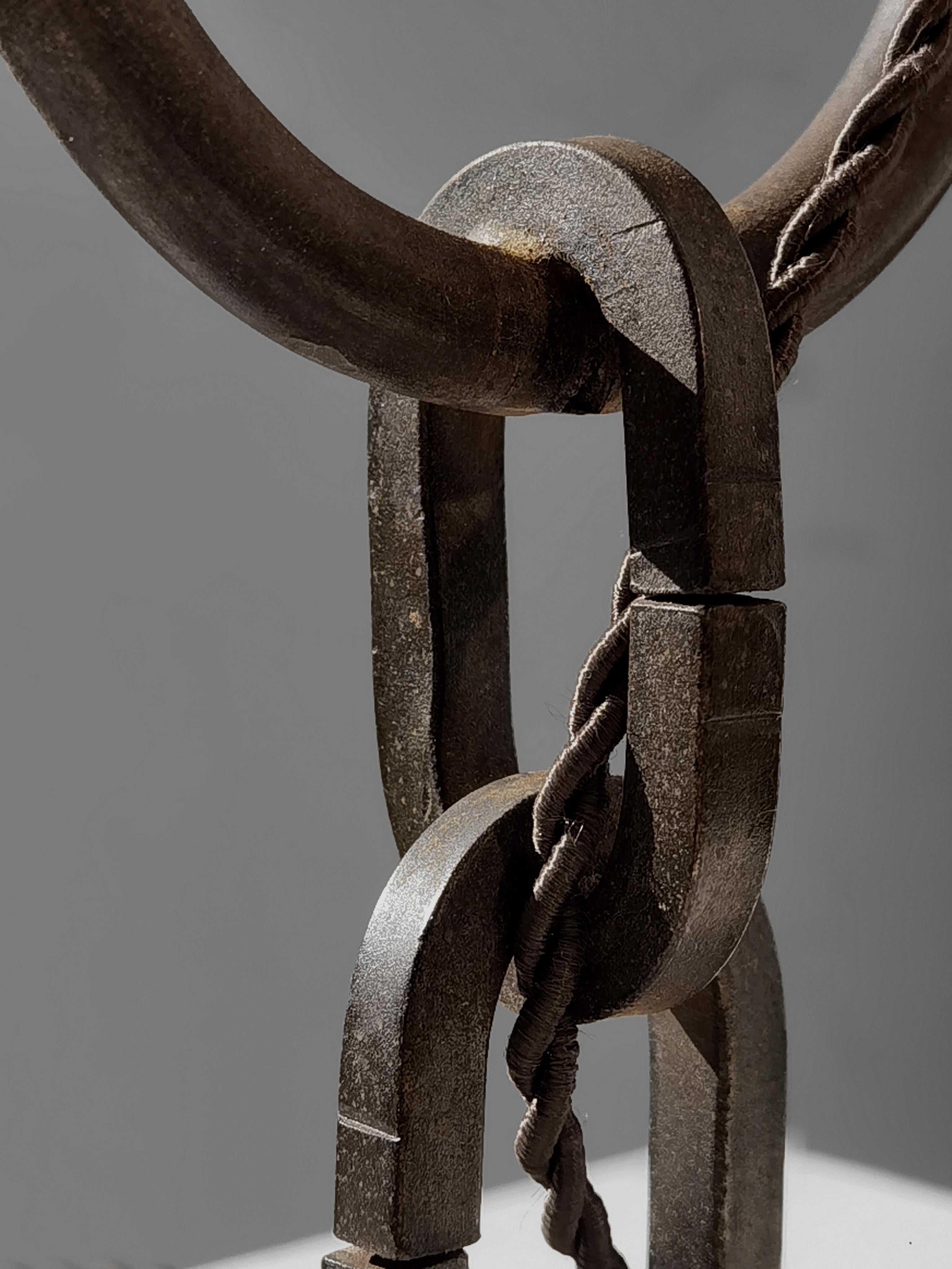 Mid-20th Century A BRUTALIST Wrought Iron CHAIN TABLE LAMP, France 1960 For Sale