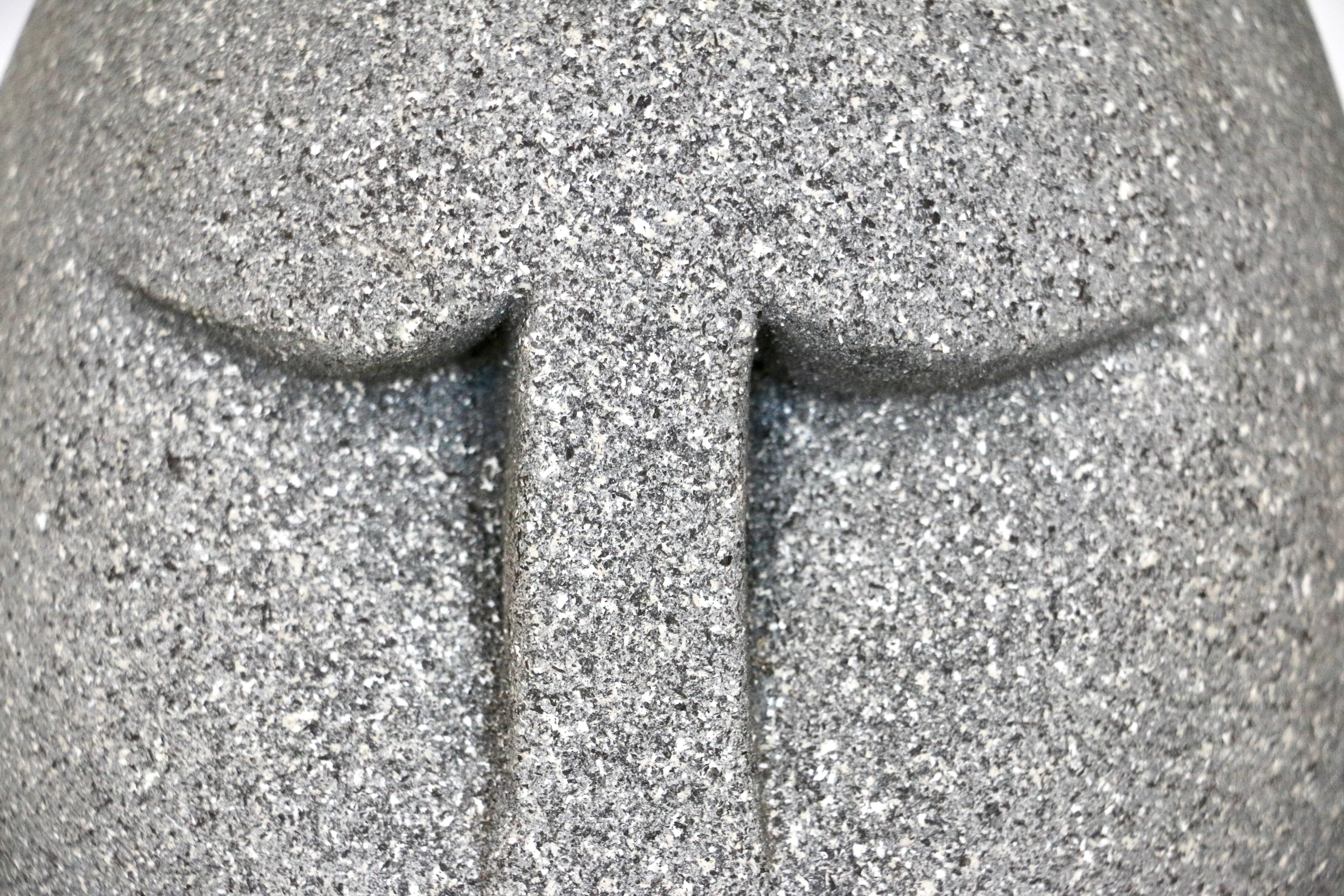 A sculpture in composite material, France 60s. In Good Condition For Sale In VILLERS-SUR-MER, FR