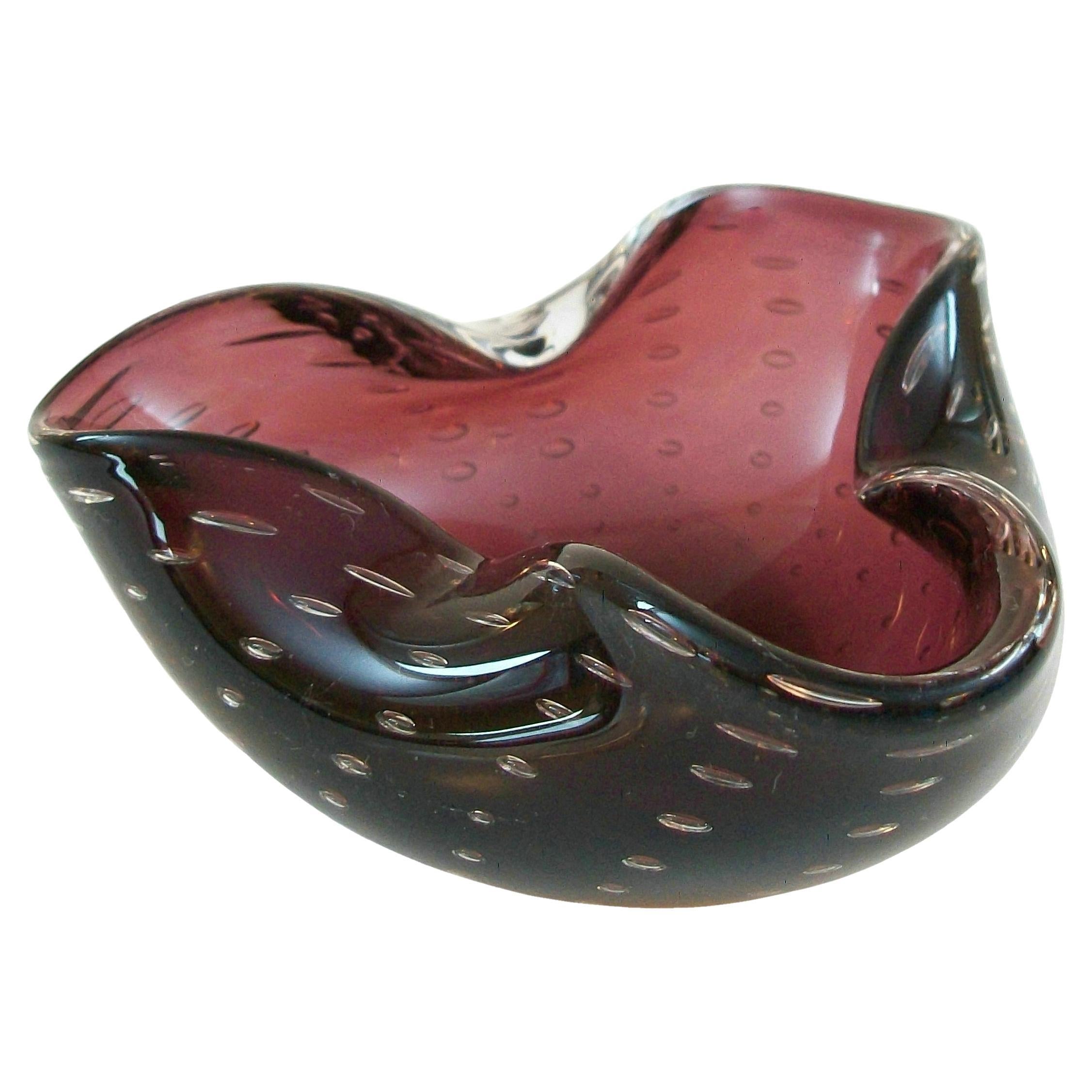 A. SEGUSO - Murano Controlled Bubble Amethyst Glass Ashtray - Italy - C.1960's For Sale
