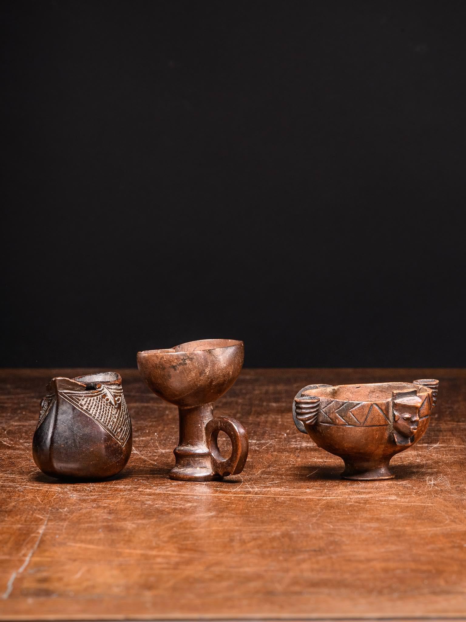 Selection of Three Yaka/Suku Monocyclic Ceremonial Drinking Cups, DRC In Good Condition For Sale In Leuven , BE