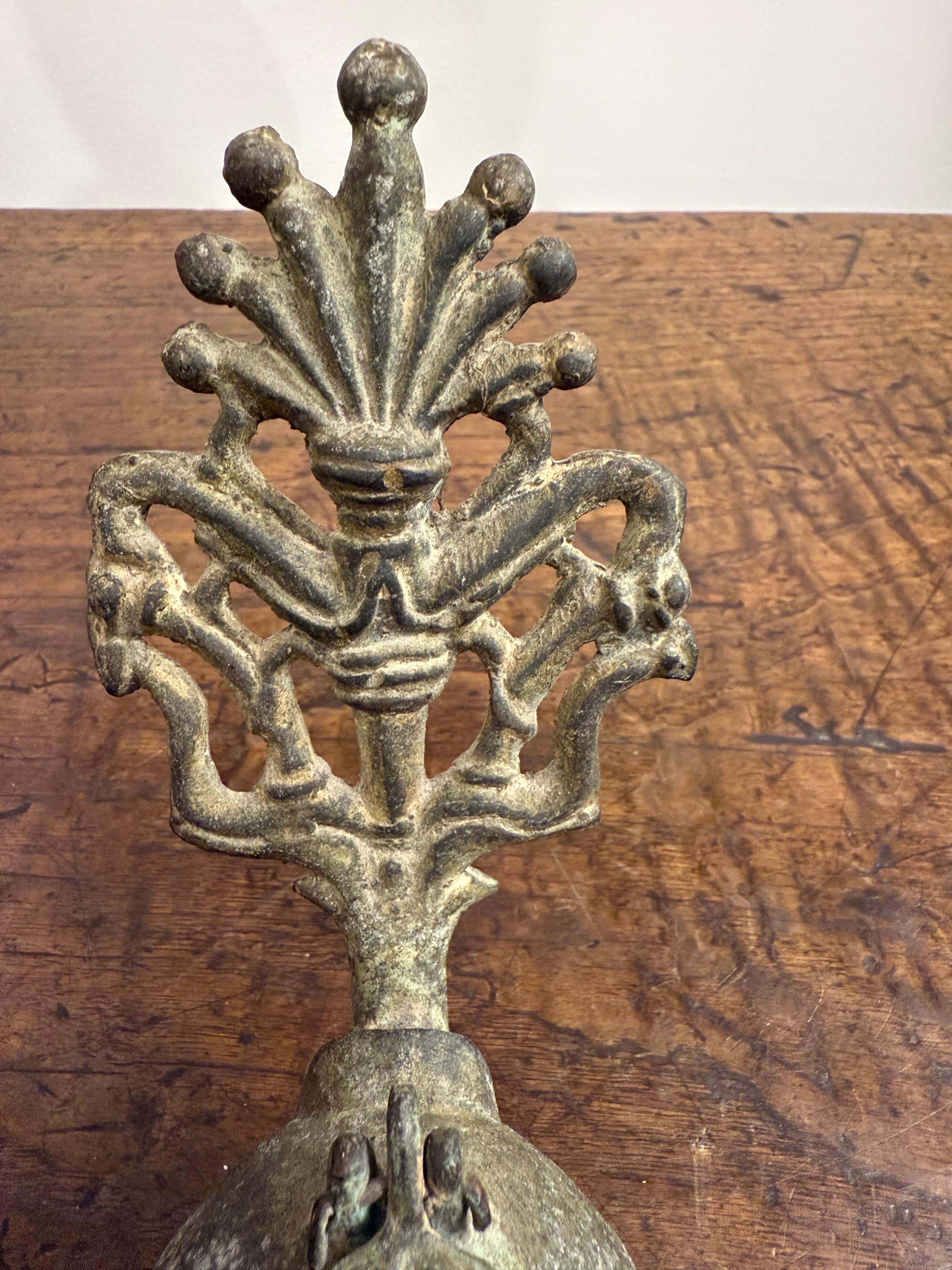 Centroasiatico Lampada a olio in bronzo selgiuchide, 12/13° secolo in vendita