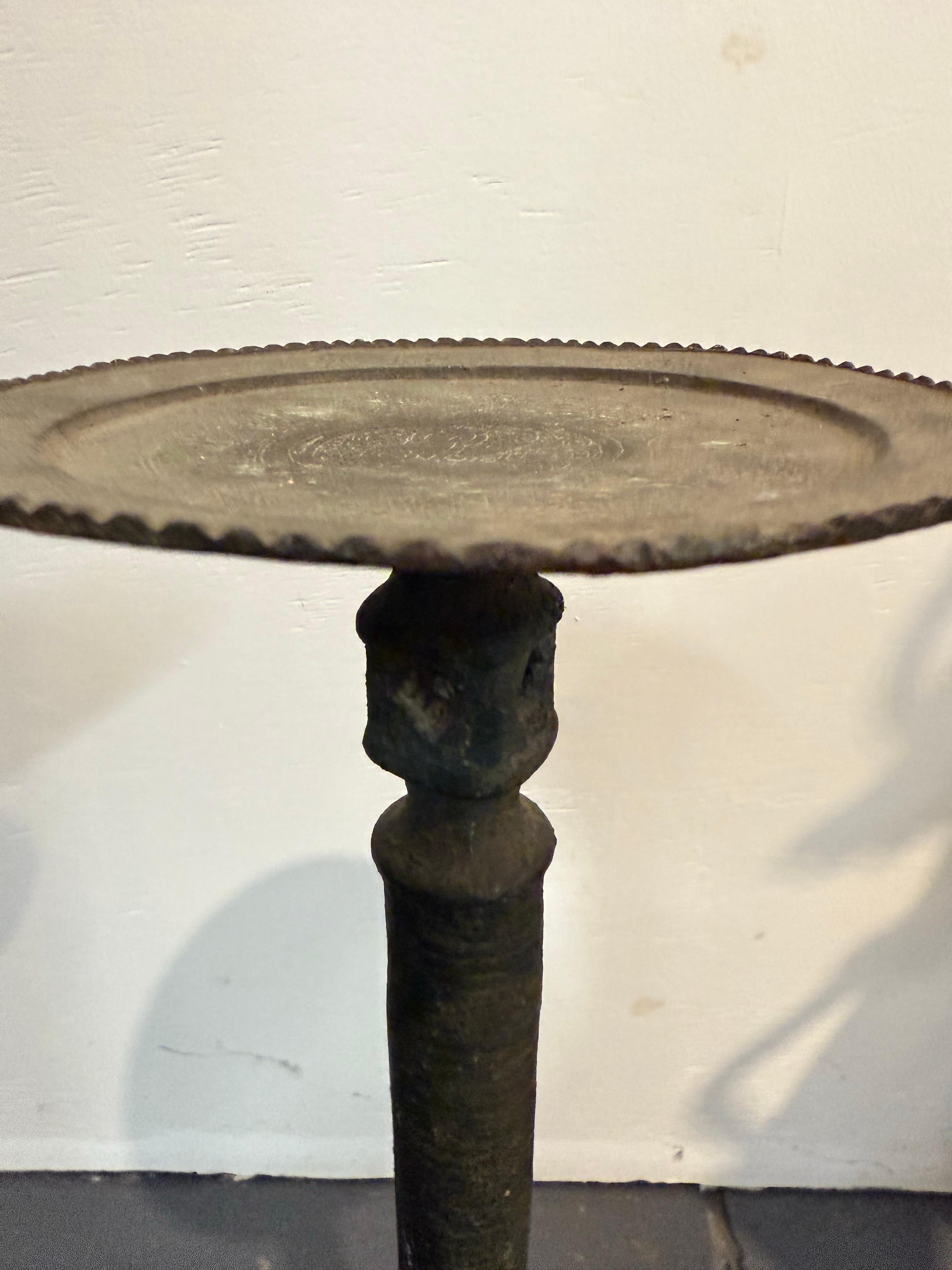 Centroasiatico Lampada a olio in bronzo selgiuchide con base, 12/13° secolo in vendita