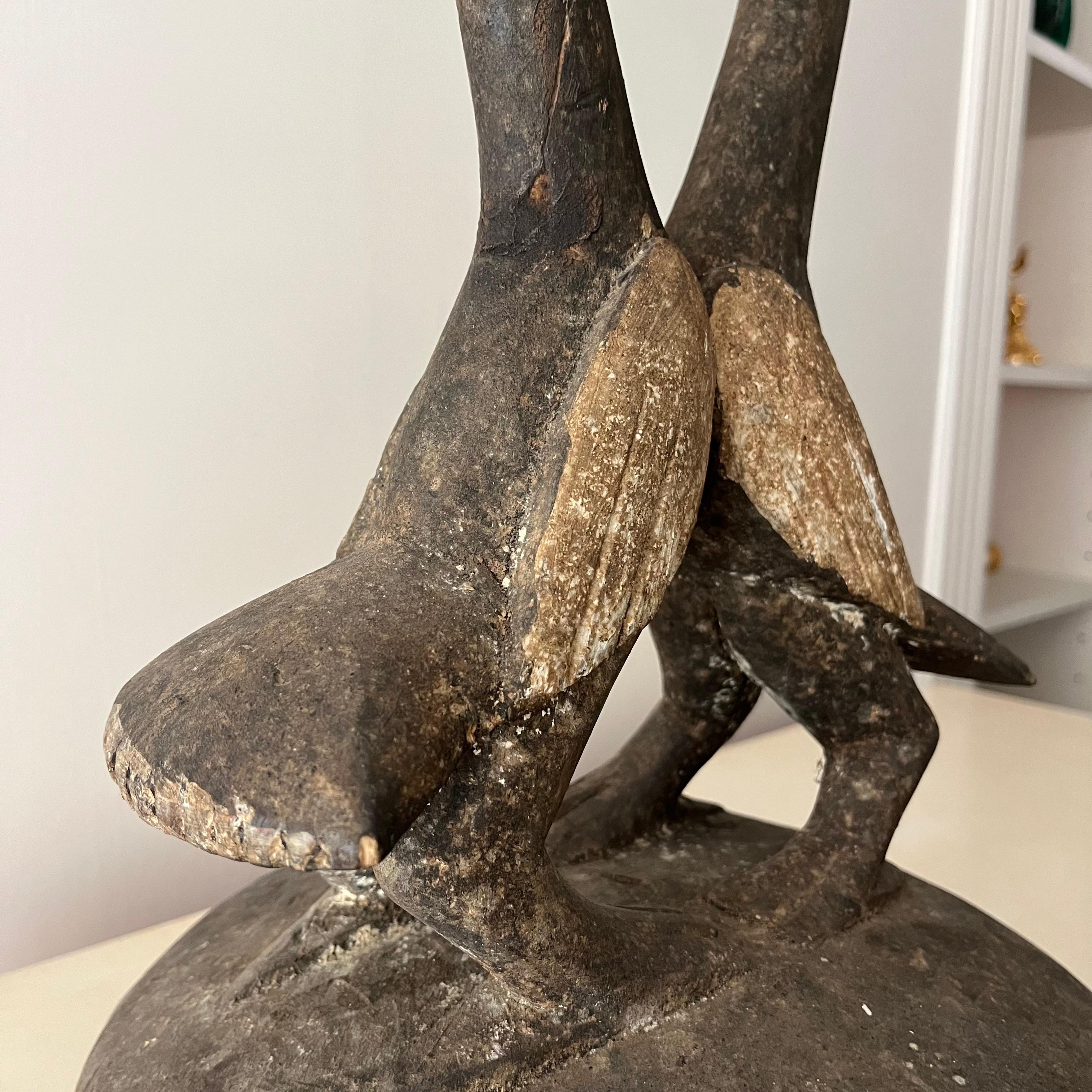 Una scultura Senufo di due uccelli In condizioni buone in vendita a CA, CA