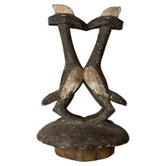 Eine Senufo-Skulptur von zwei Vögeln