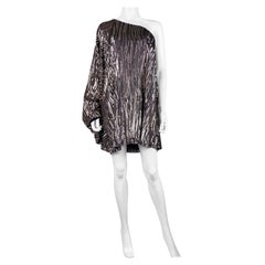 Ein Paillettenoberteil oder Minikleid mit Fledermausgriff für eine Party – Frankreich, um 1980