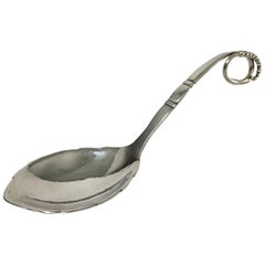 Cuchara para servir de Georg Jensen, Model No. 41, Dinamarca, "1945".