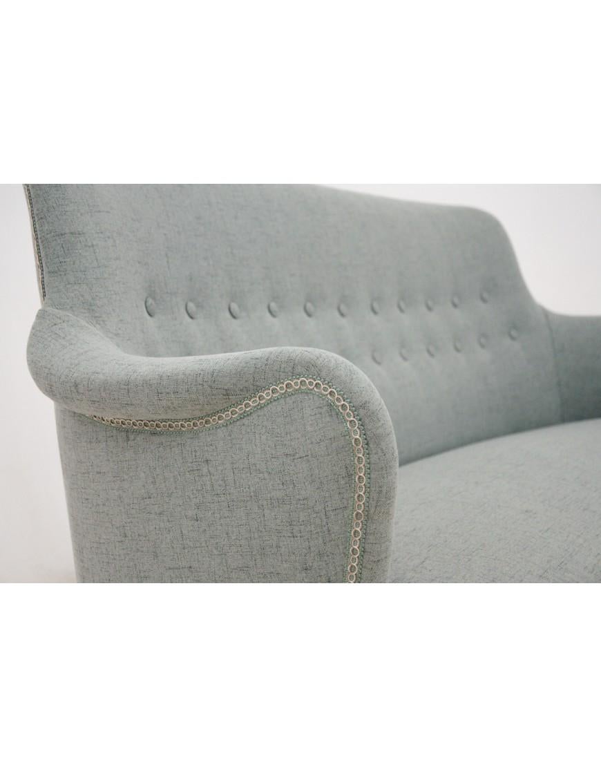 Ein Set – ein Sofa mit Sessel, entworfen von Carl Malmsten, Schweden, 1950er Jahre.  im Angebot 4