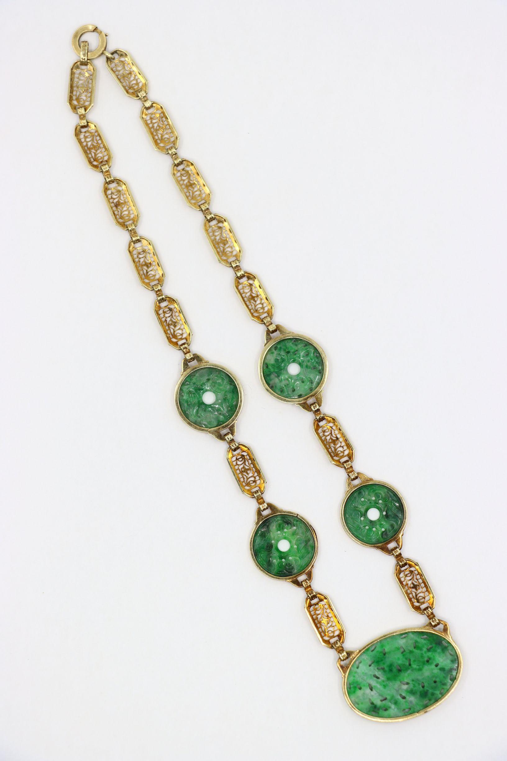 Ein Satz im chinesischen Stil 14K Gold Jade eingraviert  Halskette und Armband im Angebot 3