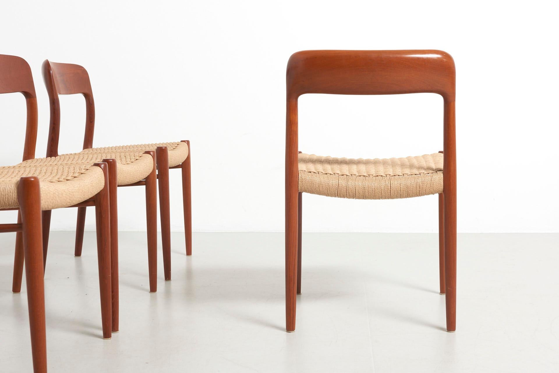 Danish Set Dinning Chairs in Papercord, Niels O.Moller