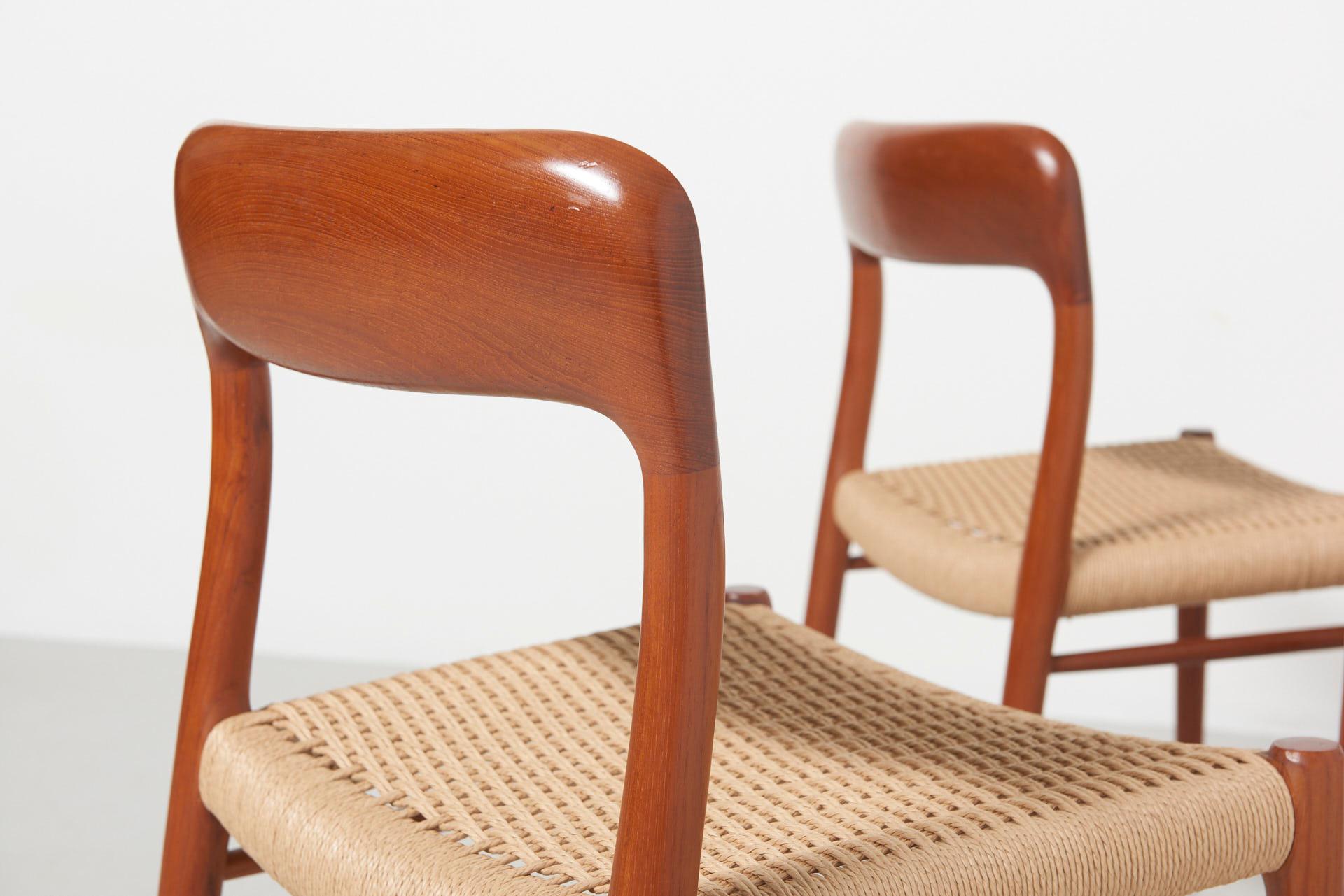 Mid-20th Century Set Dinning Chairs in Papercord, Niels O.Moller