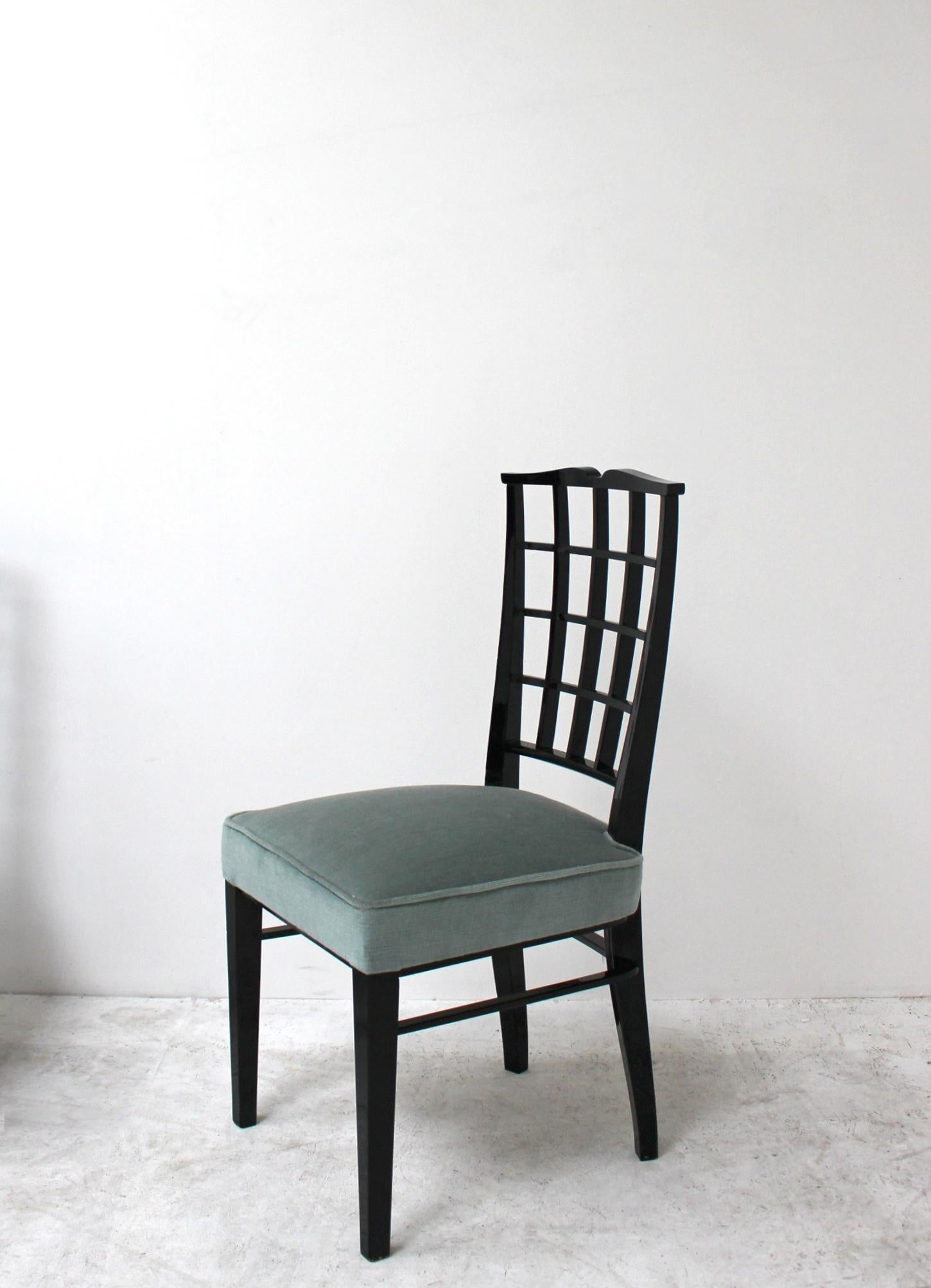 Set von 10 schwarz lackierten französischen Art-Déco-Stühlen von Dominique (Mitte des 20. Jahrhunderts) im Angebot