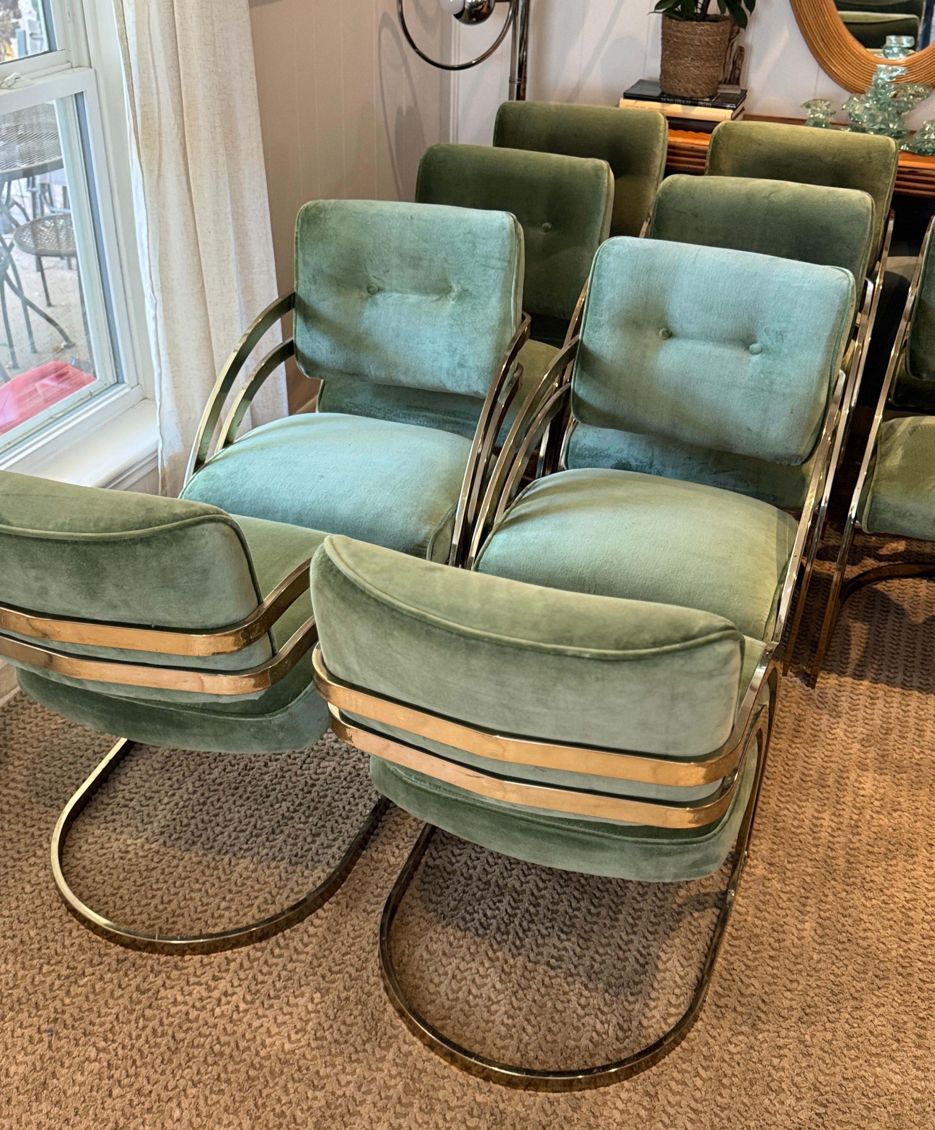 Un set di 10 sedie da pranzo a cascata con struttura in ottone placcato  circa anni '70 in vendita 4