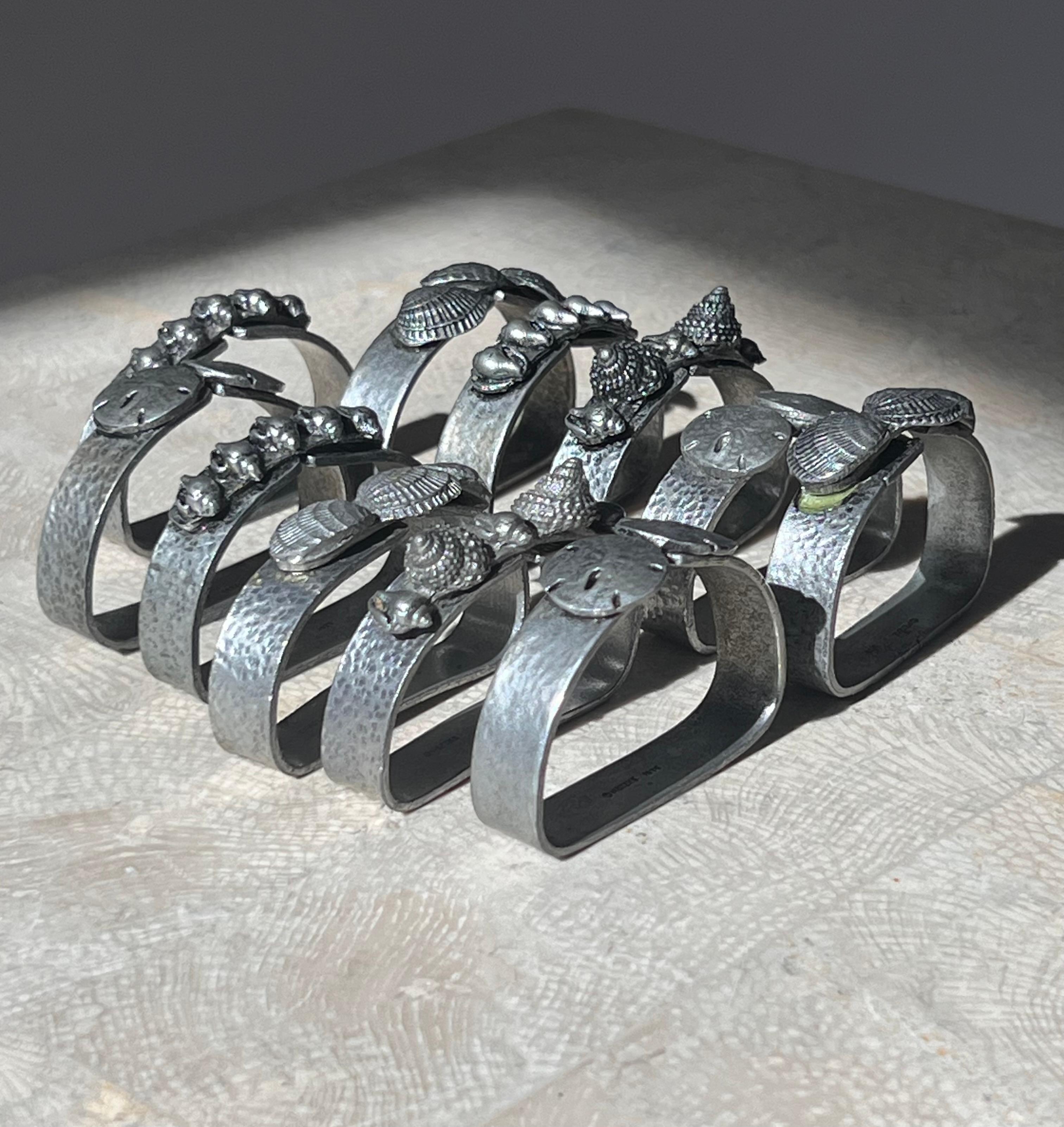 A set of 11 pewter napkin rings with sculpted shells, 1975 For Sale 9