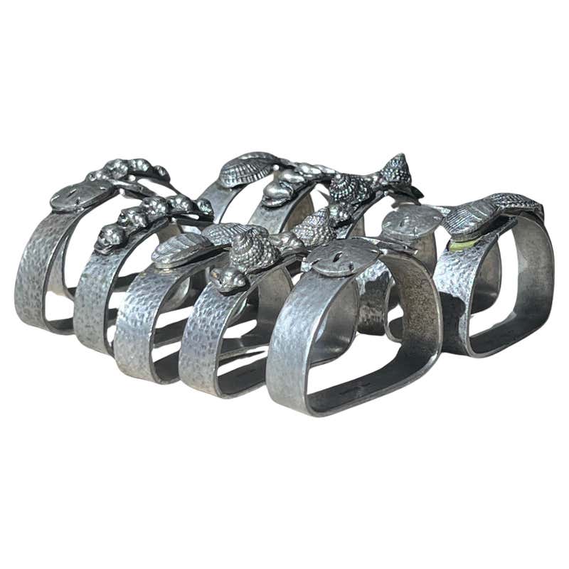 Vintage Ceramic Sea Shell Napkin Rings in Gray - Set of 8 For Sale at ...