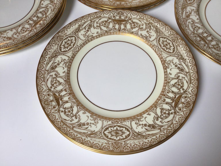 Set of 12 English Raised Gilt Porcelain Dinner Service Plates In Excellent Condition For Sale In Lambertville, NJ