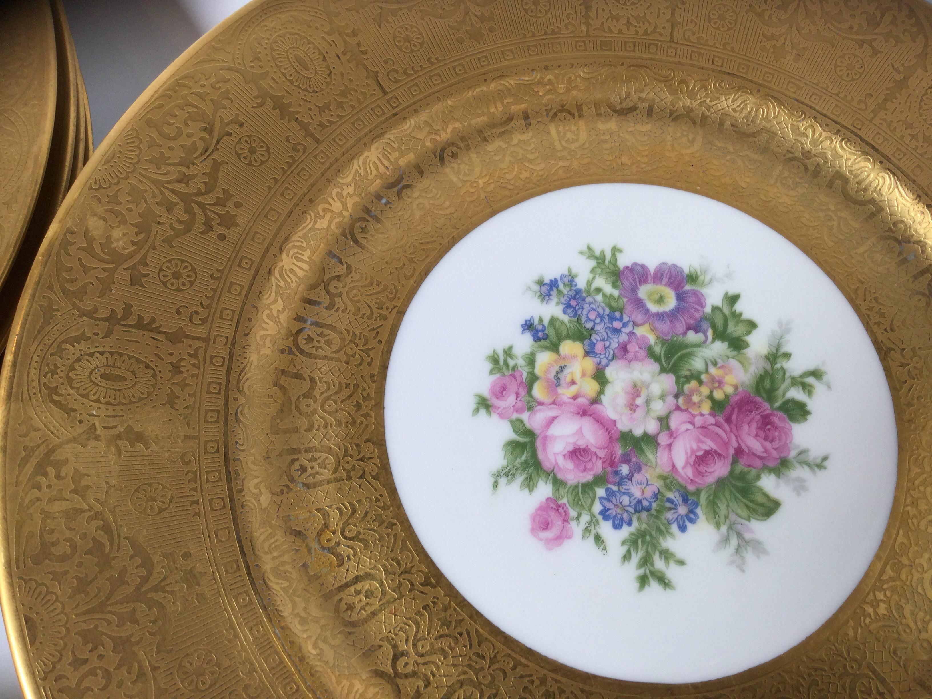 Set of 12 French Porcelain Gold Encrusted Floral Service Cabinet Plates 2