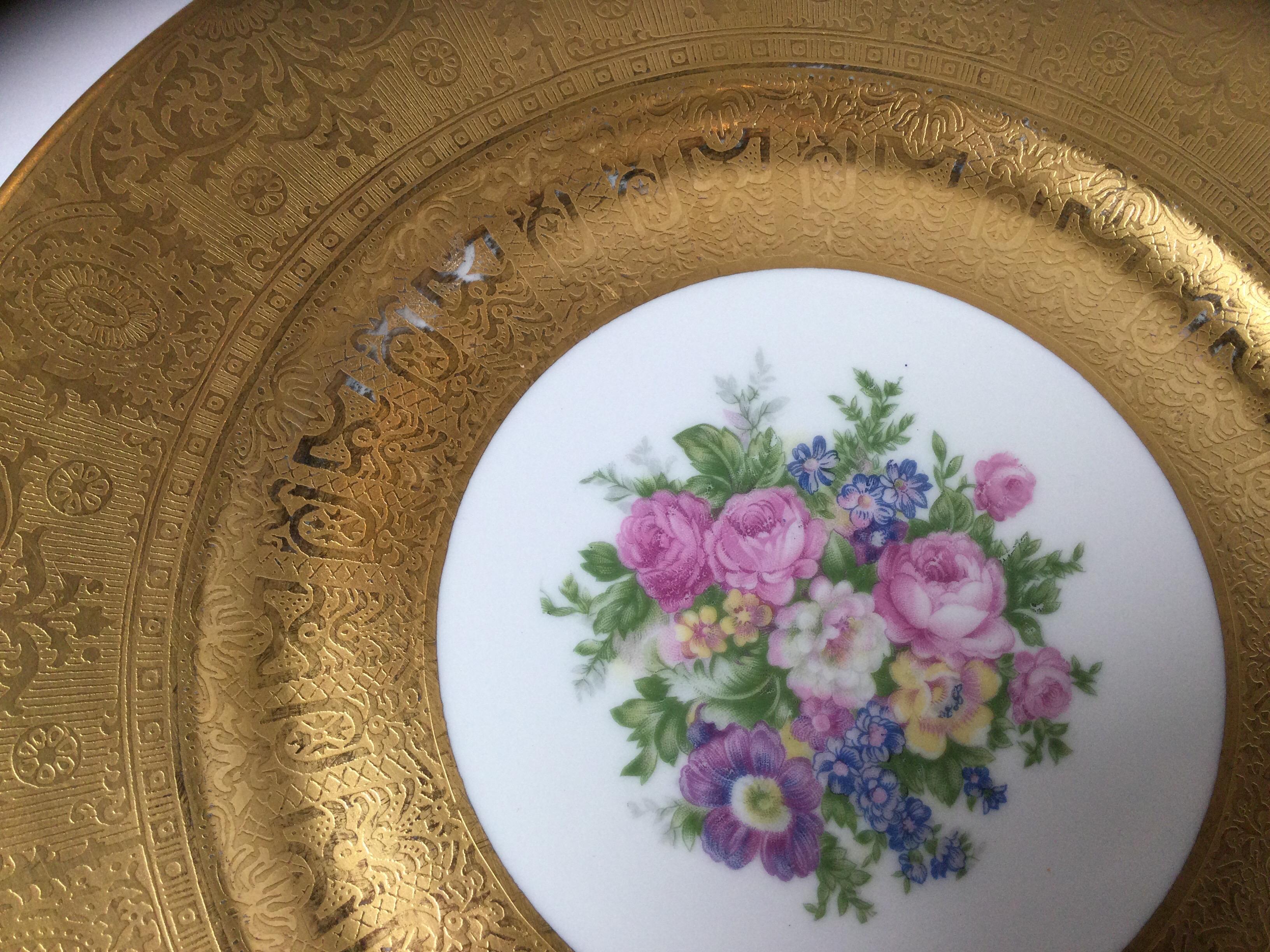 Set of 12 French Porcelain Gold Encrusted Floral Service Cabinet Plates 3