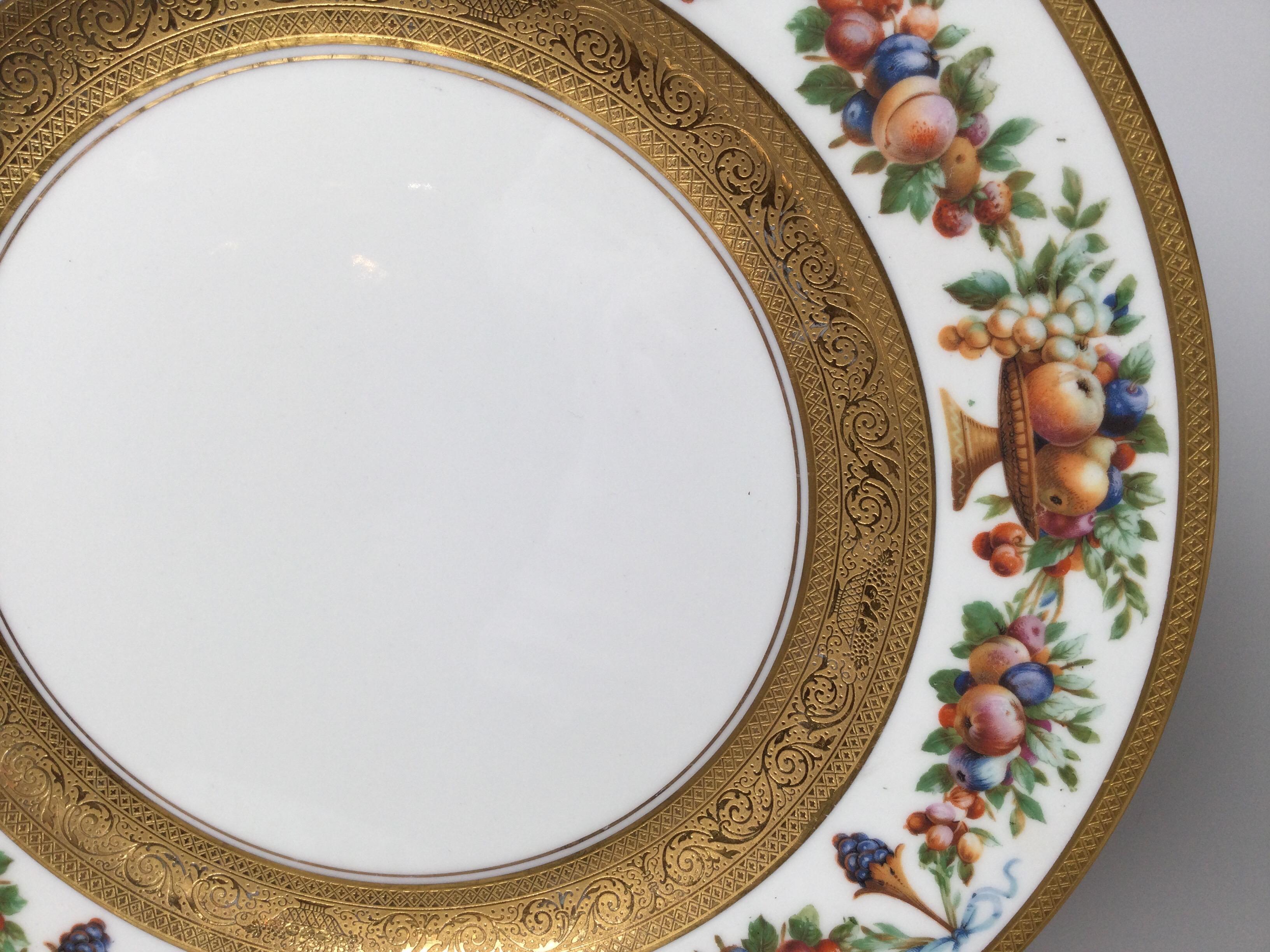 Set of 12 Gilt Banded Service Dinner Plates with Fruit Borders In Excellent Condition In Lambertville, NJ