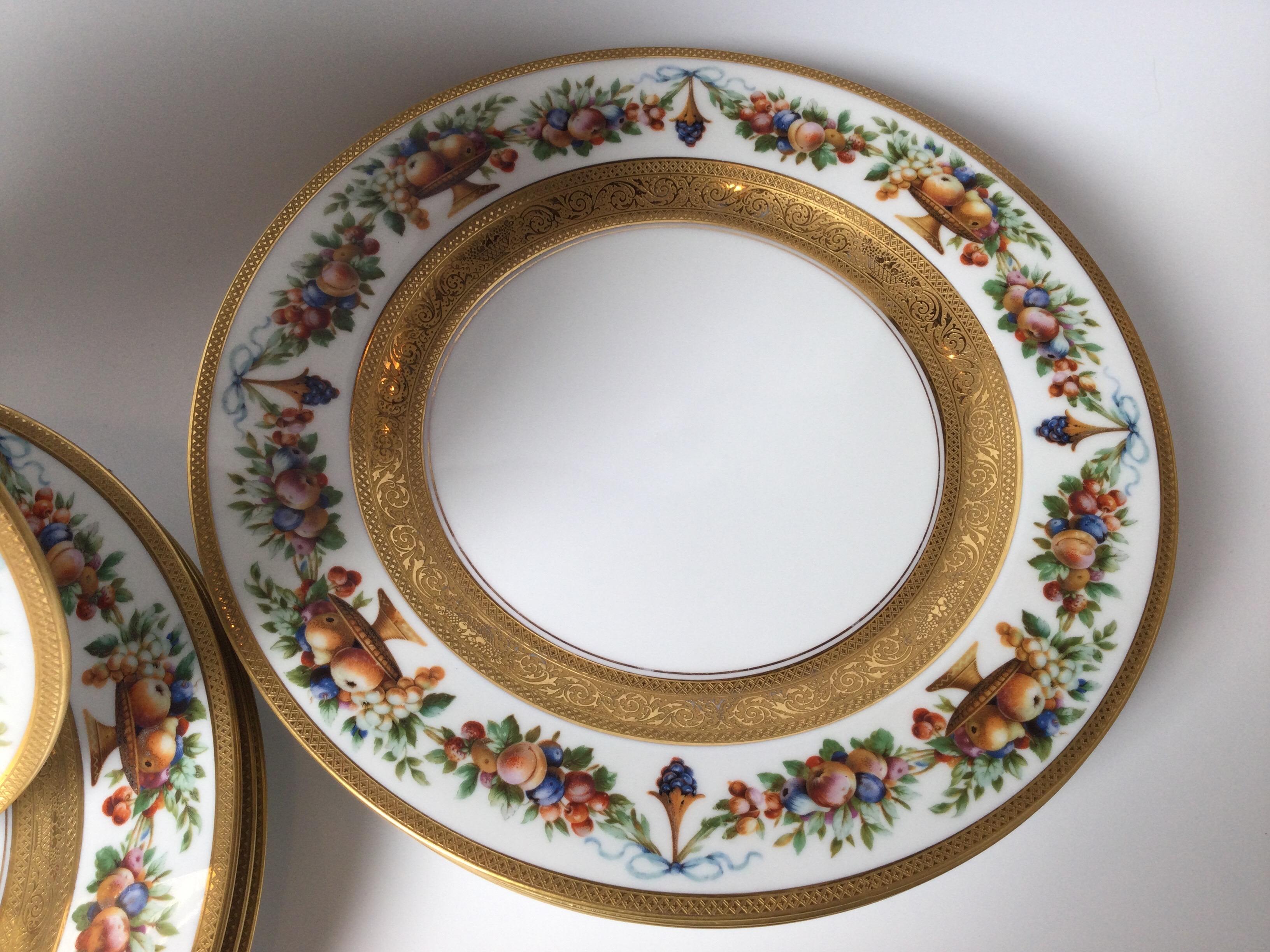 Set of 12 Gilt Banded Service Dinner Plates with Fruit Borders 1