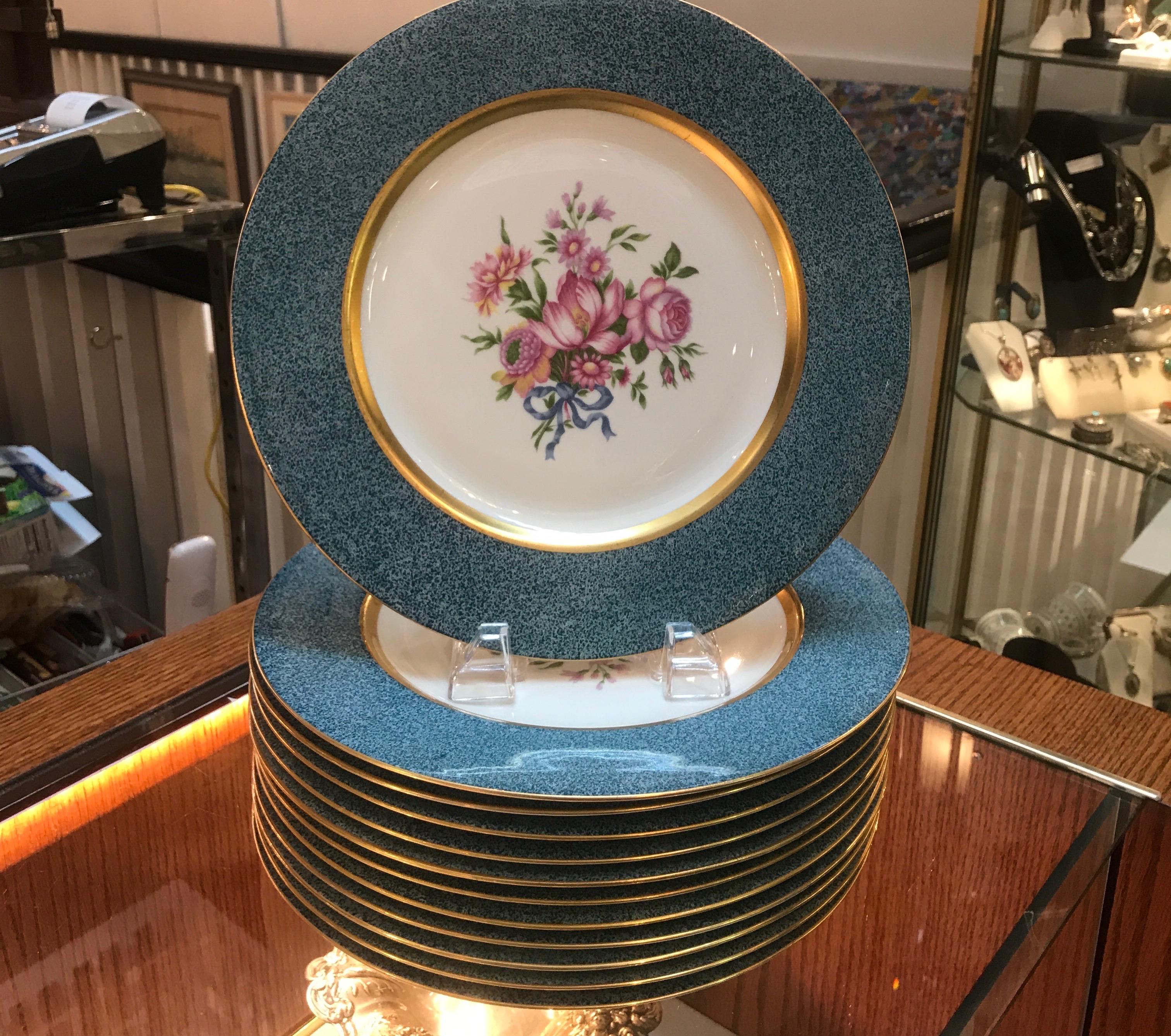 Ensemble de 12 assiettes à dîner Theodore Haviland à motifs floraux et dorés de 10,75 diamètres en vente 4