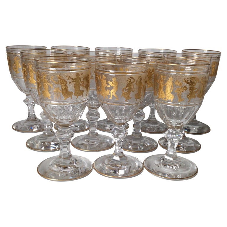 https://a.1stdibscdn.com/a-set-of-12-val-st-lambert-tall-gilt-water-or-large-wine-glasses-for-sale/1121189/f_244539421625891889692/24453942_master.jpg?width=768