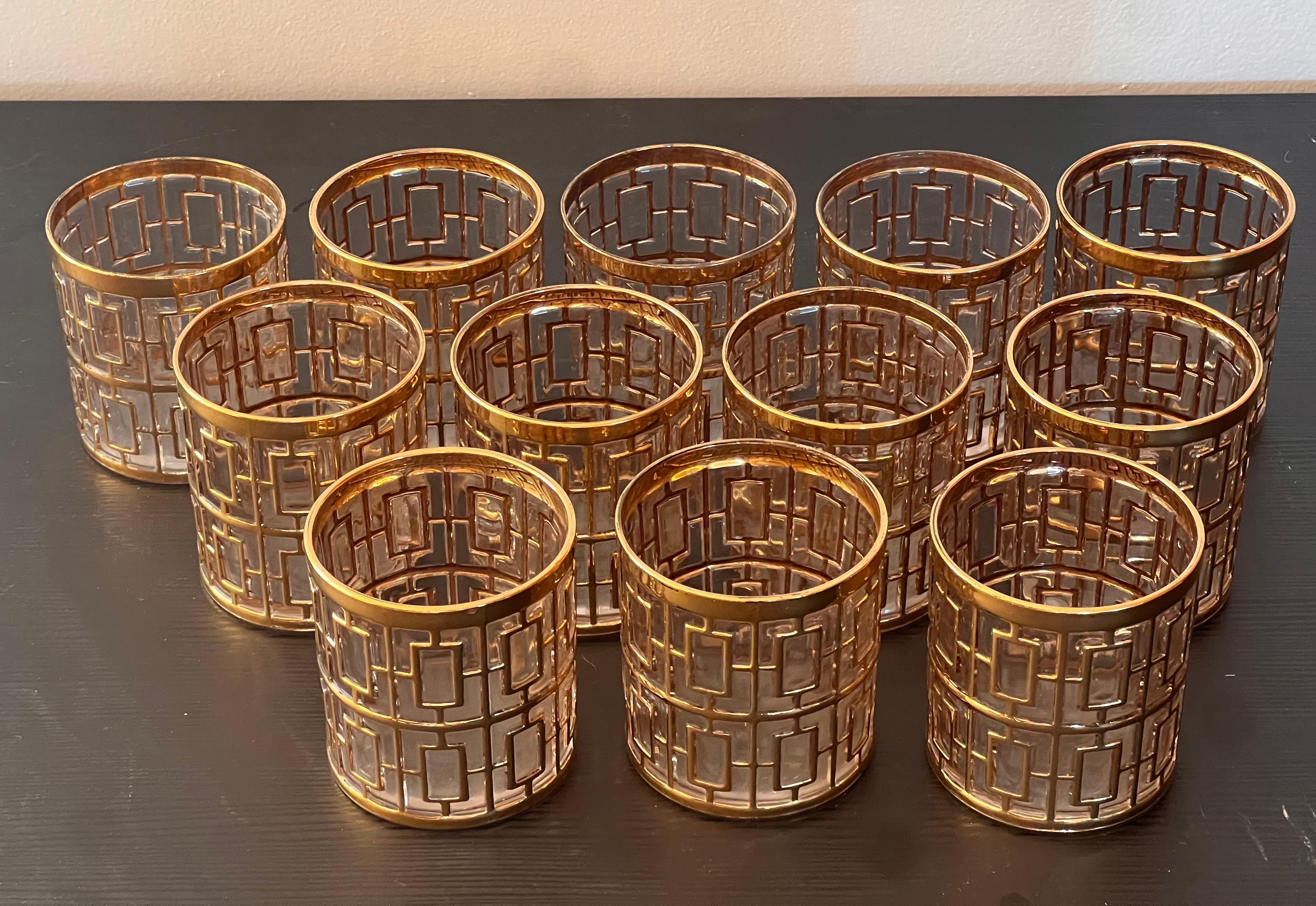 Set von 12 Shoji-Cocktailgläsern aus kaiserlichem Glas mit goldenem Käfig aus Shoji-Gold, um 1975 (Hollywood Regency) im Angebot