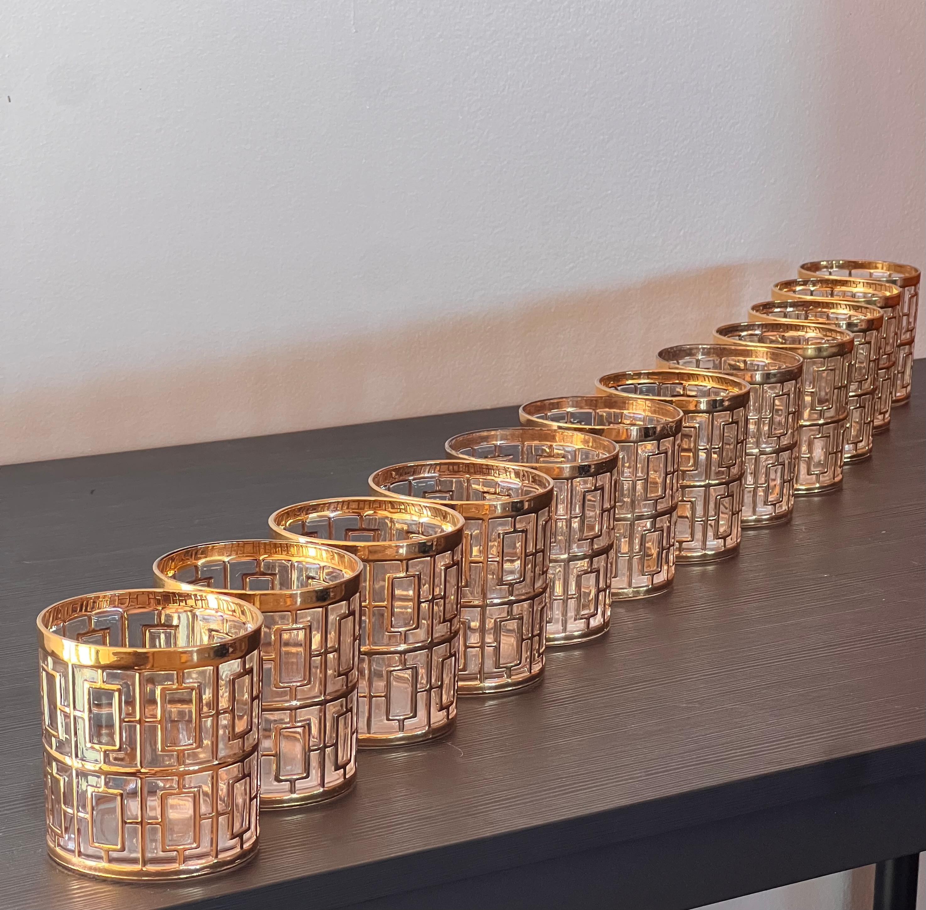 Set von 12 Shoji-Cocktailgläsern aus kaiserlichem Glas mit goldenem Käfig aus Shoji-Gold, um 1975 im Zustand „Gut“ im Angebot in View Park, CA