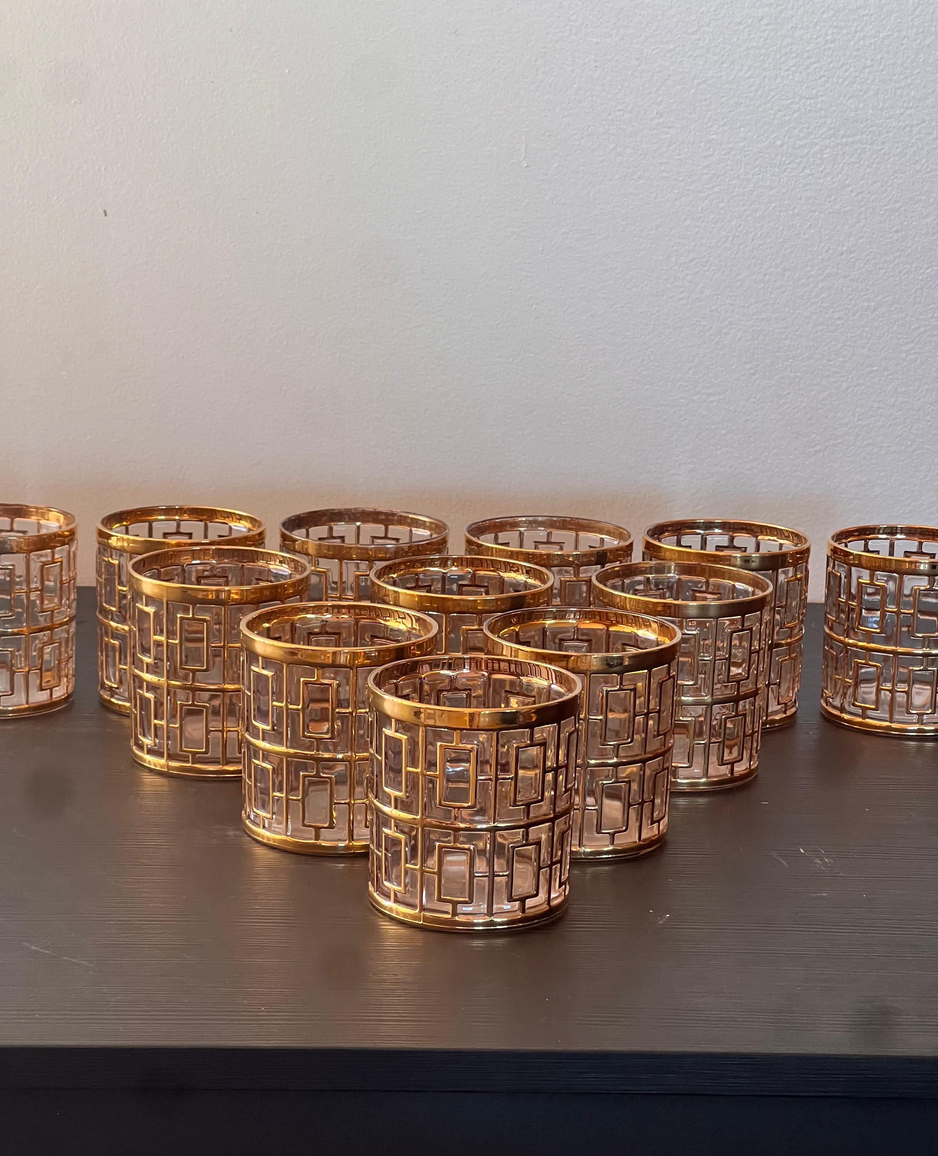 Set von 12 Shoji-Cocktailgläsern aus kaiserlichem Glas mit goldenem Käfig aus Shoji-Gold, um 1975 (Metall) im Angebot