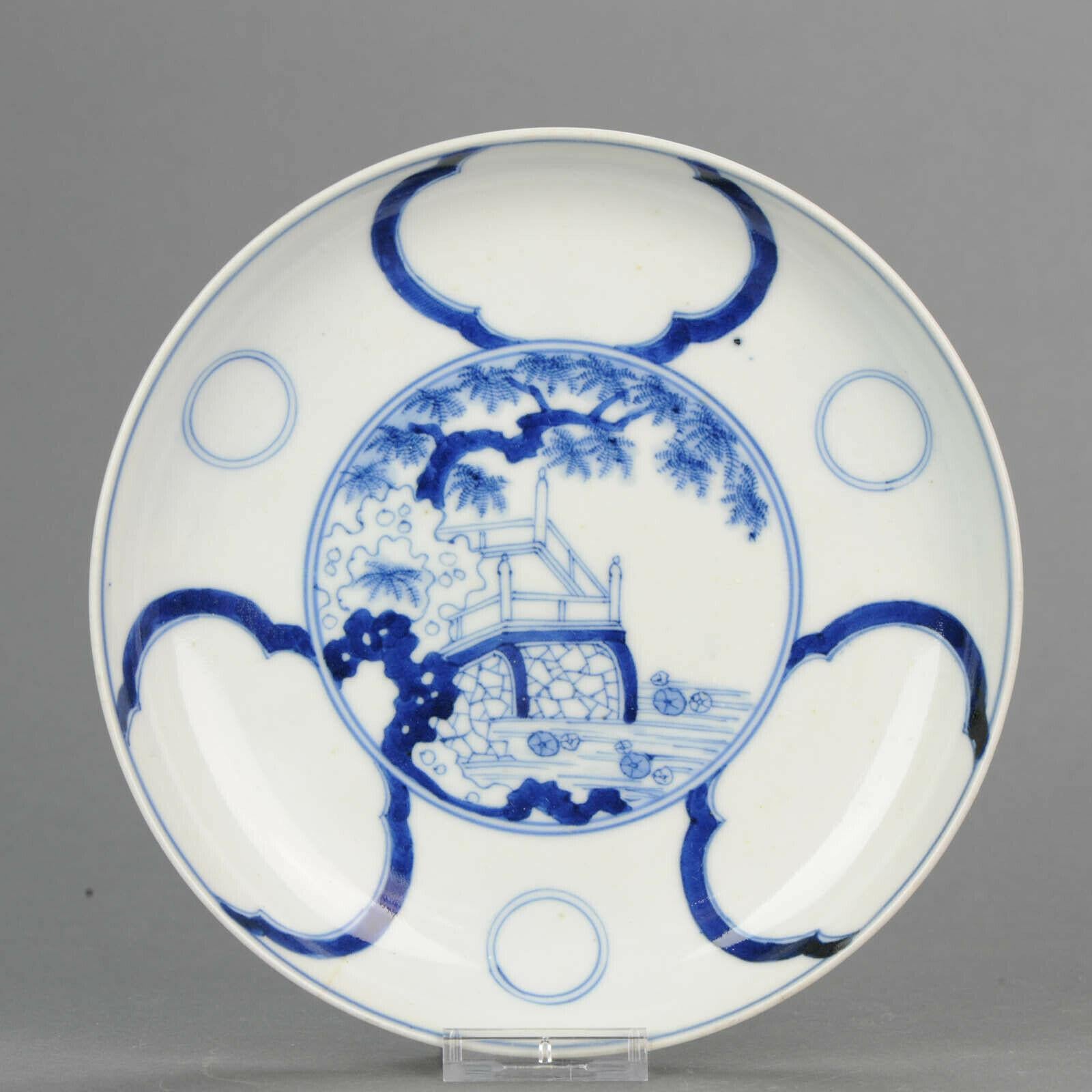 Chinesischer blauer und weißer Teller für Wanddekoration aus Porzellan China (Qing-Dynastie) im Angebot