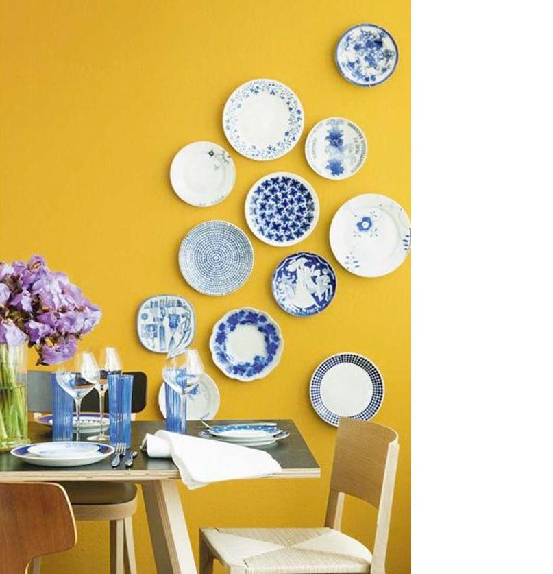 Set of Chinese Blue and White Plate for Wall Decoration Porcelain China For Sale 2
