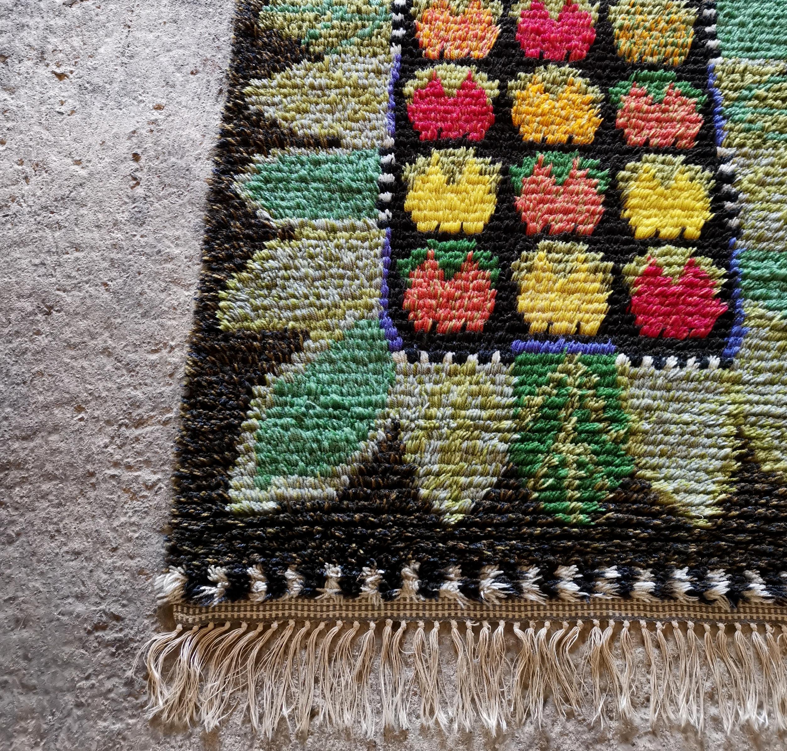 A set of 1950s Swedish Rya Wool Rugs Pure wool in MINT condition, colors intact For Sale 5