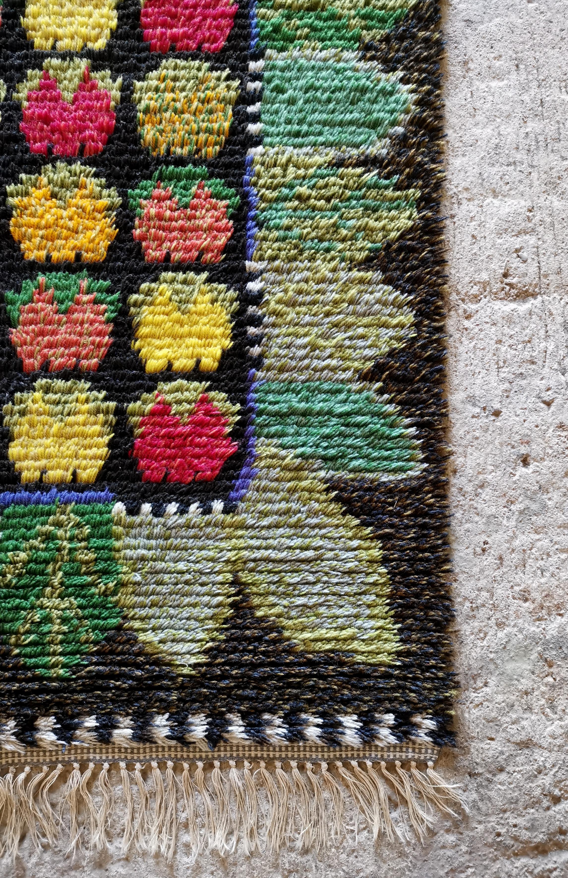 A set of 1950s Swedish Rya Wool Rugs Pure wool in MINT condition, colors intact For Sale 7