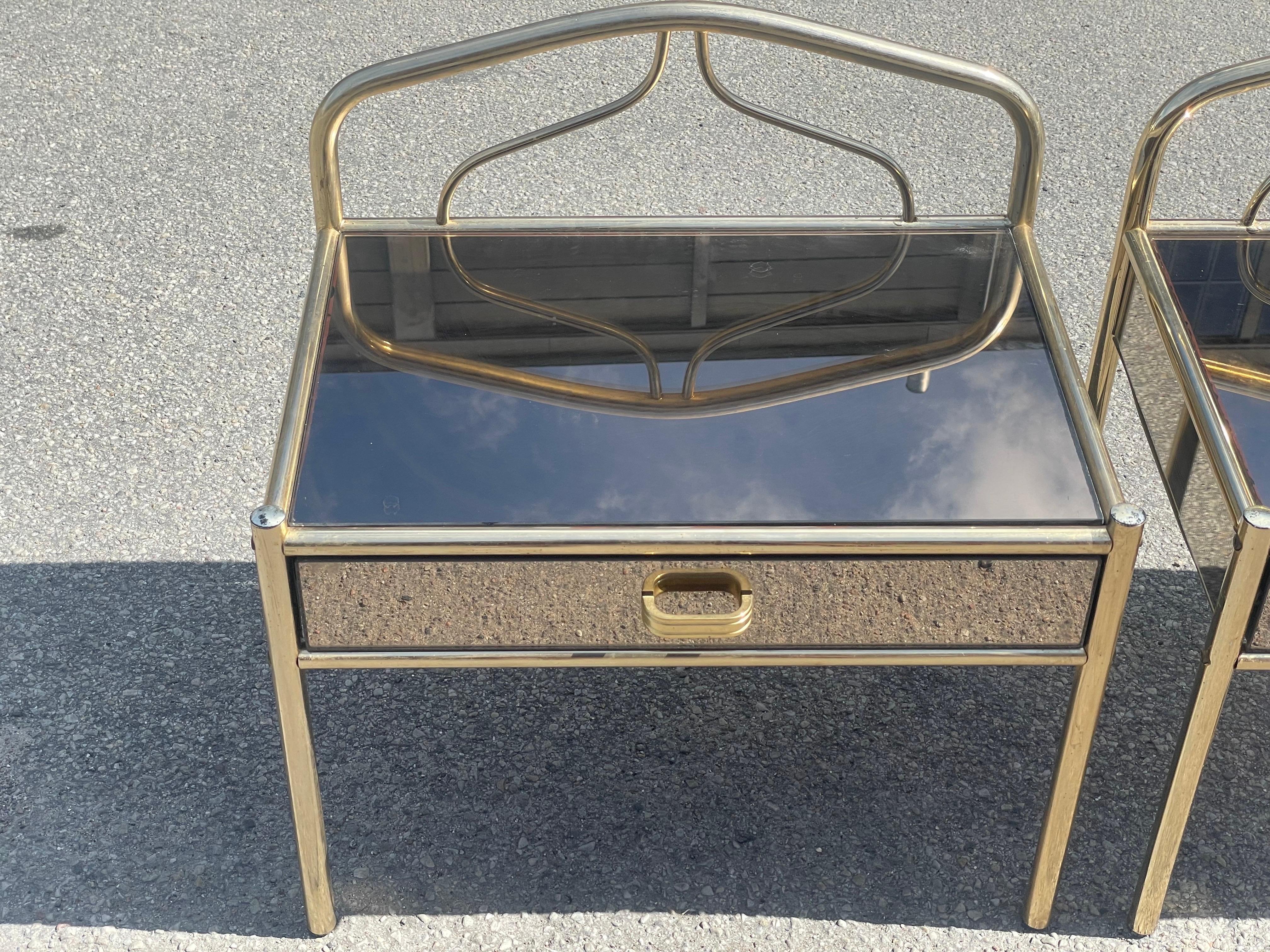 Mid-Century Modern A set of 1970´s brass-plated chrome nightstands with glass mirror effect For Sale