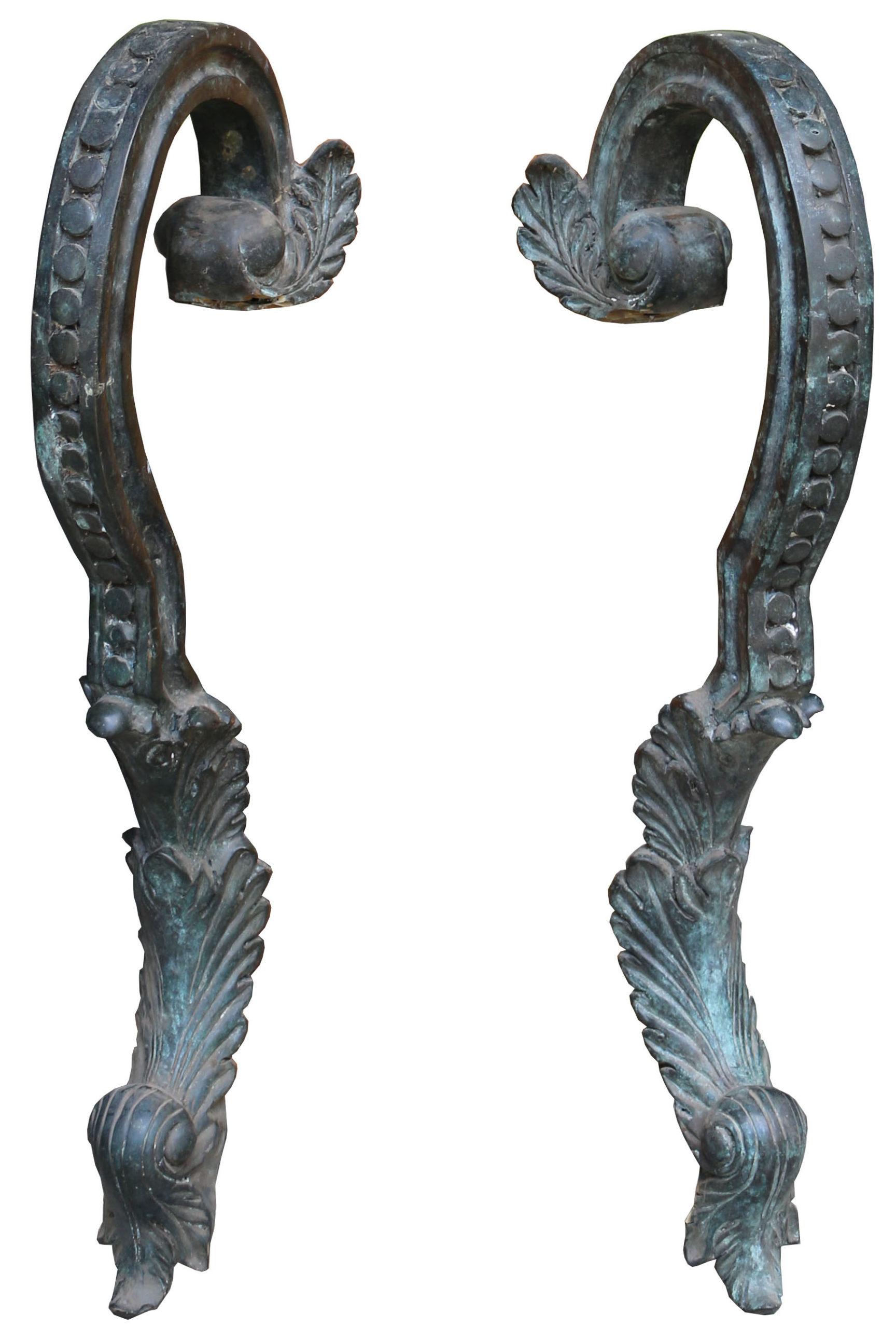 Set of 19th Century Bronze Wall Brackets For Sale 1