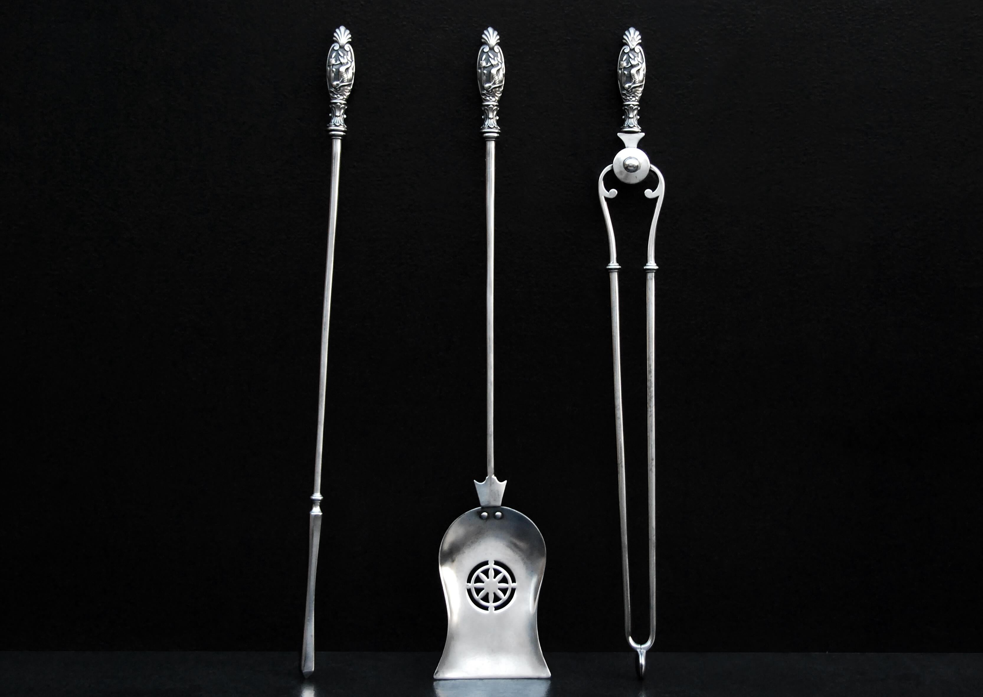 Set of 19th Century Polished Antique Steel Firetools In Good Condition For Sale In London, GB