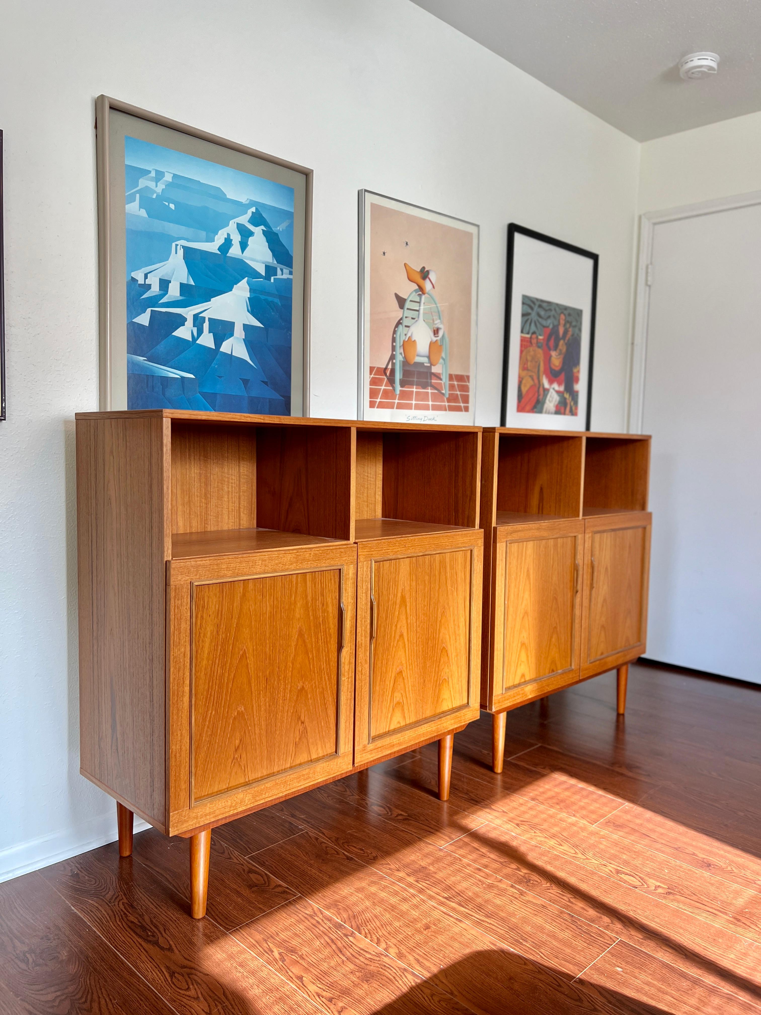 Late 20th Century A set of 2 Danish mid century modern double door record / occasional cabinets
