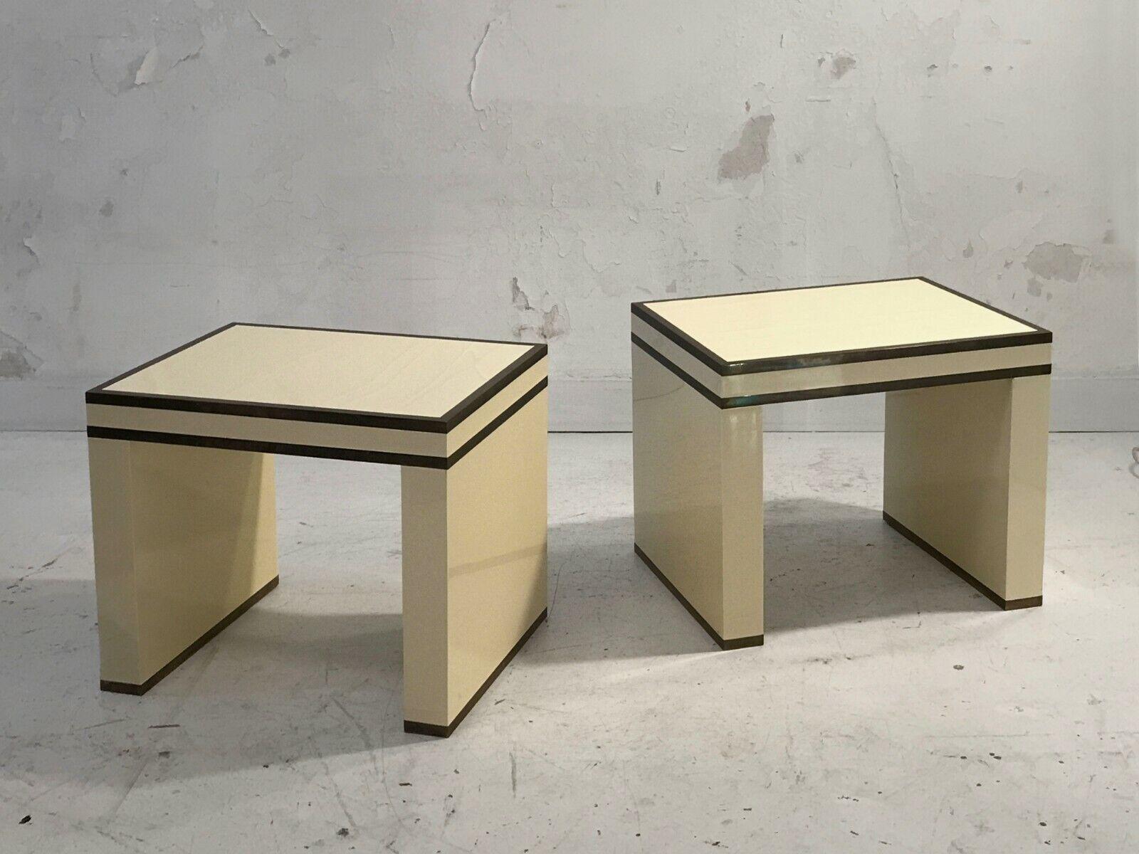 Lacquered Set of 2 Luxurious ART-DECO MODERNIST NIGHSTANDS by MAISON JANSEN, France, 1970 For Sale