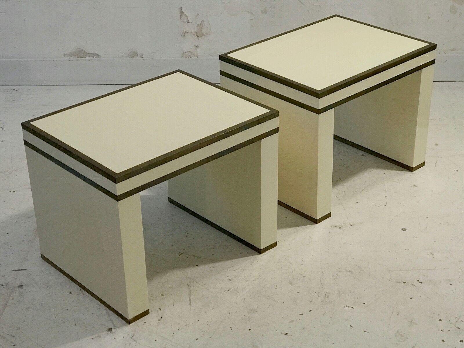 Juego de 2 Lujosos CAMAS DE NOCHE MODERNISTAS ART-DECO de MAISON JANSEN, Francia, 1970 en venta 1