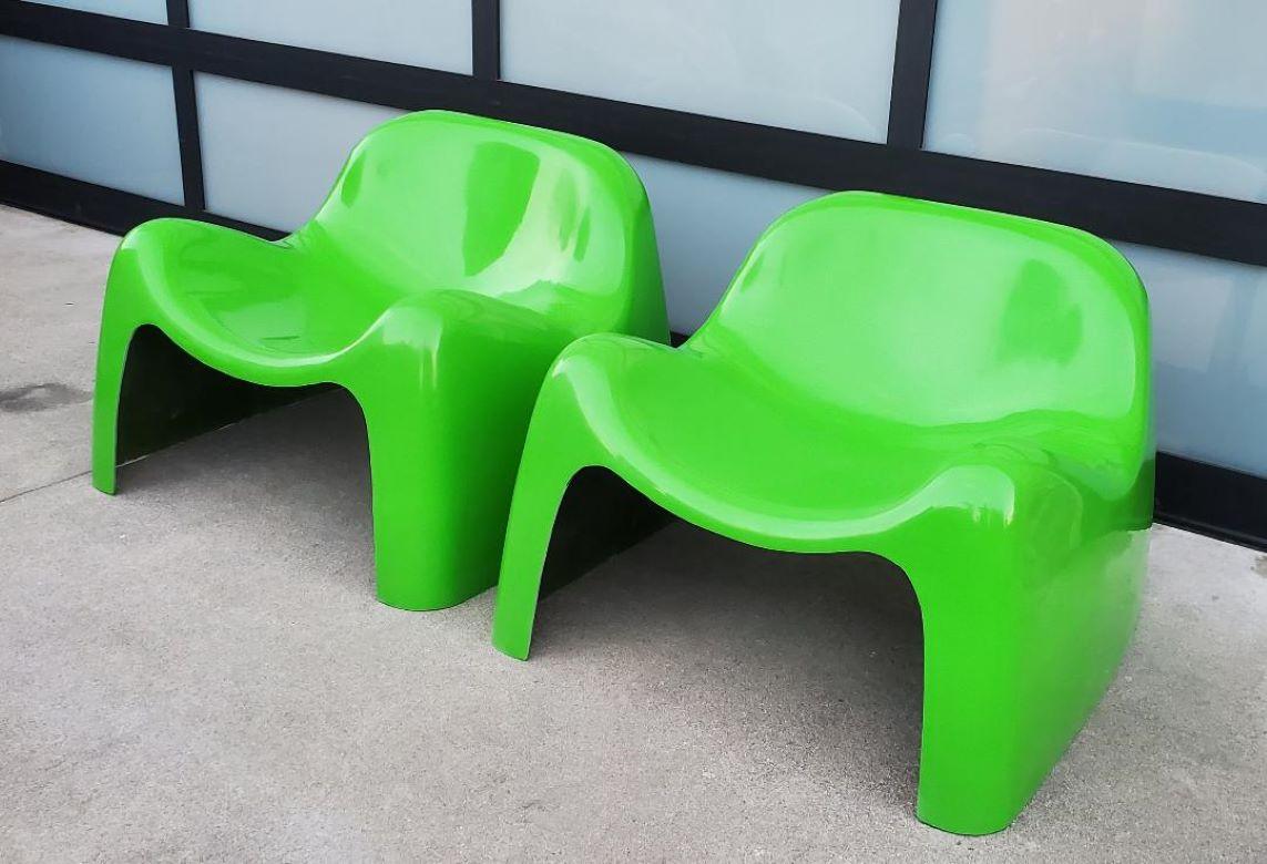 Italian A Set Of 2 Green Fiberglass Toga Lounge Chairs Mid Century Modern Seating For Sale