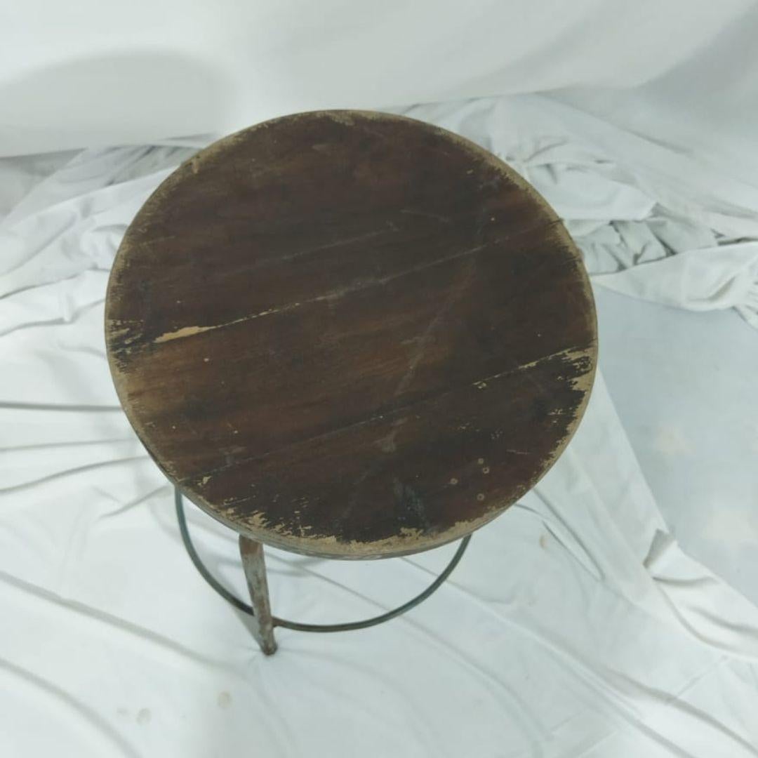 2er-Set Pierre Jeanneret PJ-SI-57-A Hocker, Chandigarh, 1960er Jahre (Indisch) im Angebot