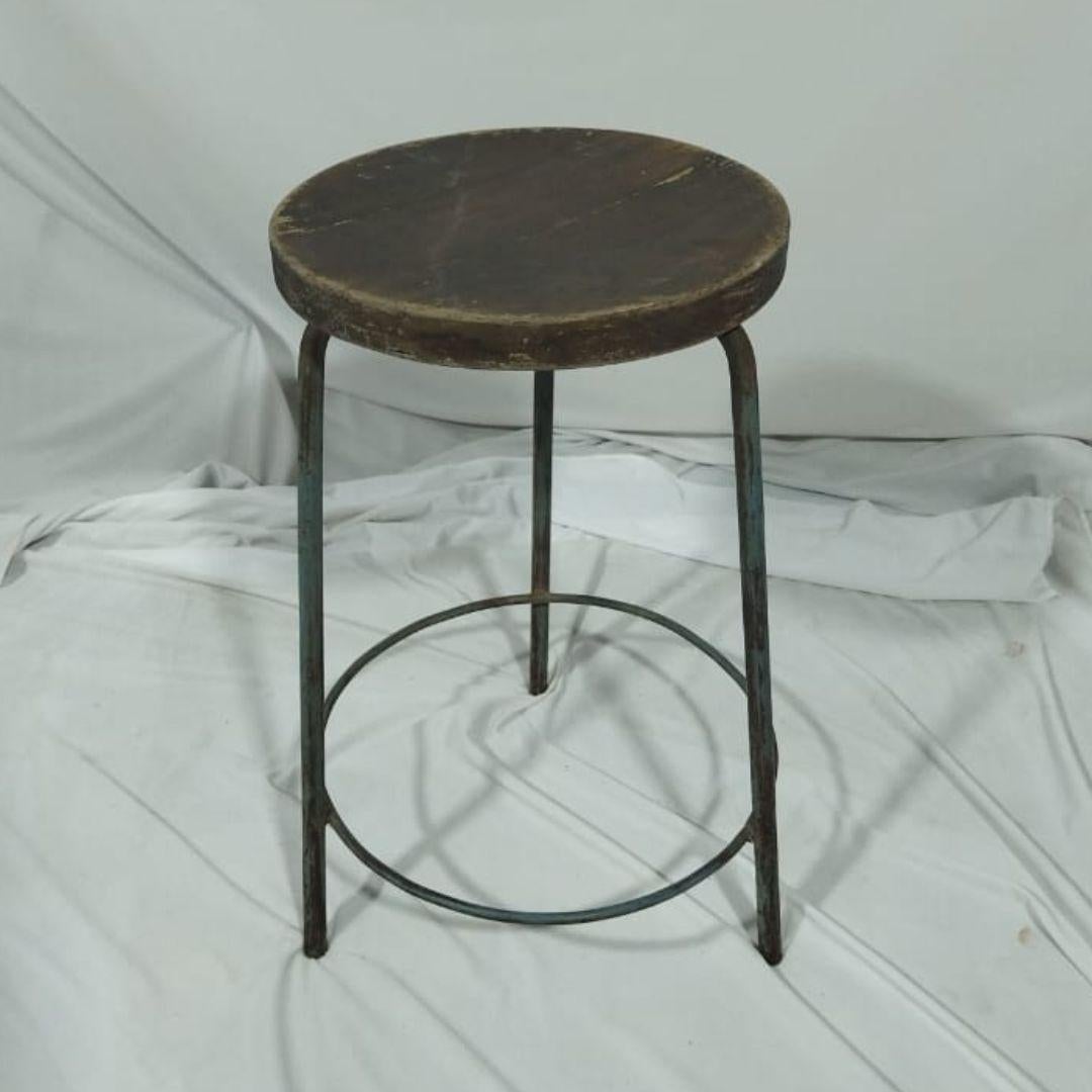2er-Set Pierre Jeanneret PJ-SI-57-A Hocker, Chandigarh, 1960er Jahre (Mitte des 20. Jahrhunderts) im Angebot