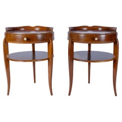 Un set di 2 comodini neoclassici in noce (anni '40)