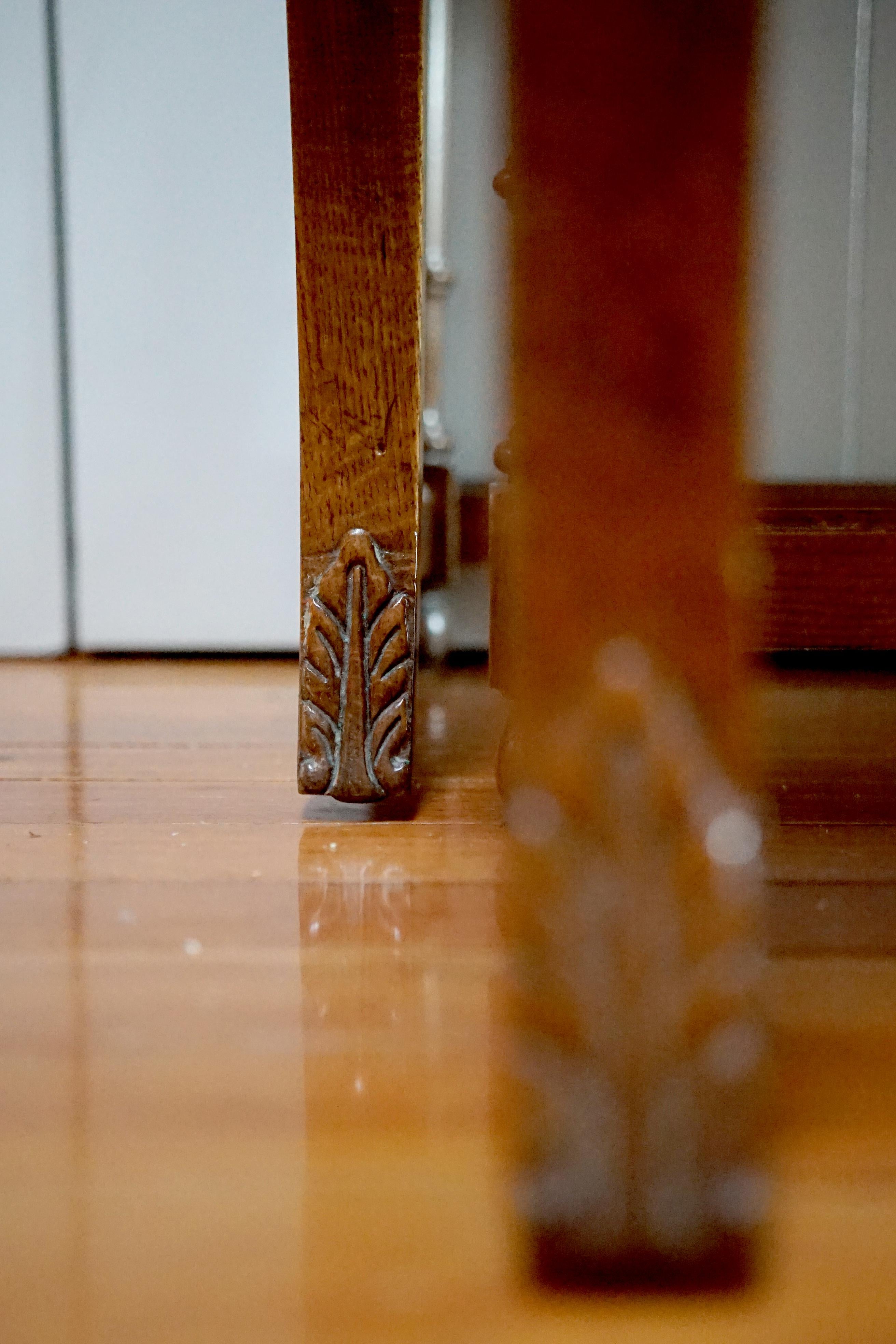 A set of 20th Century Nesting Tables In Good Condition For Sale In Lomita, CA
