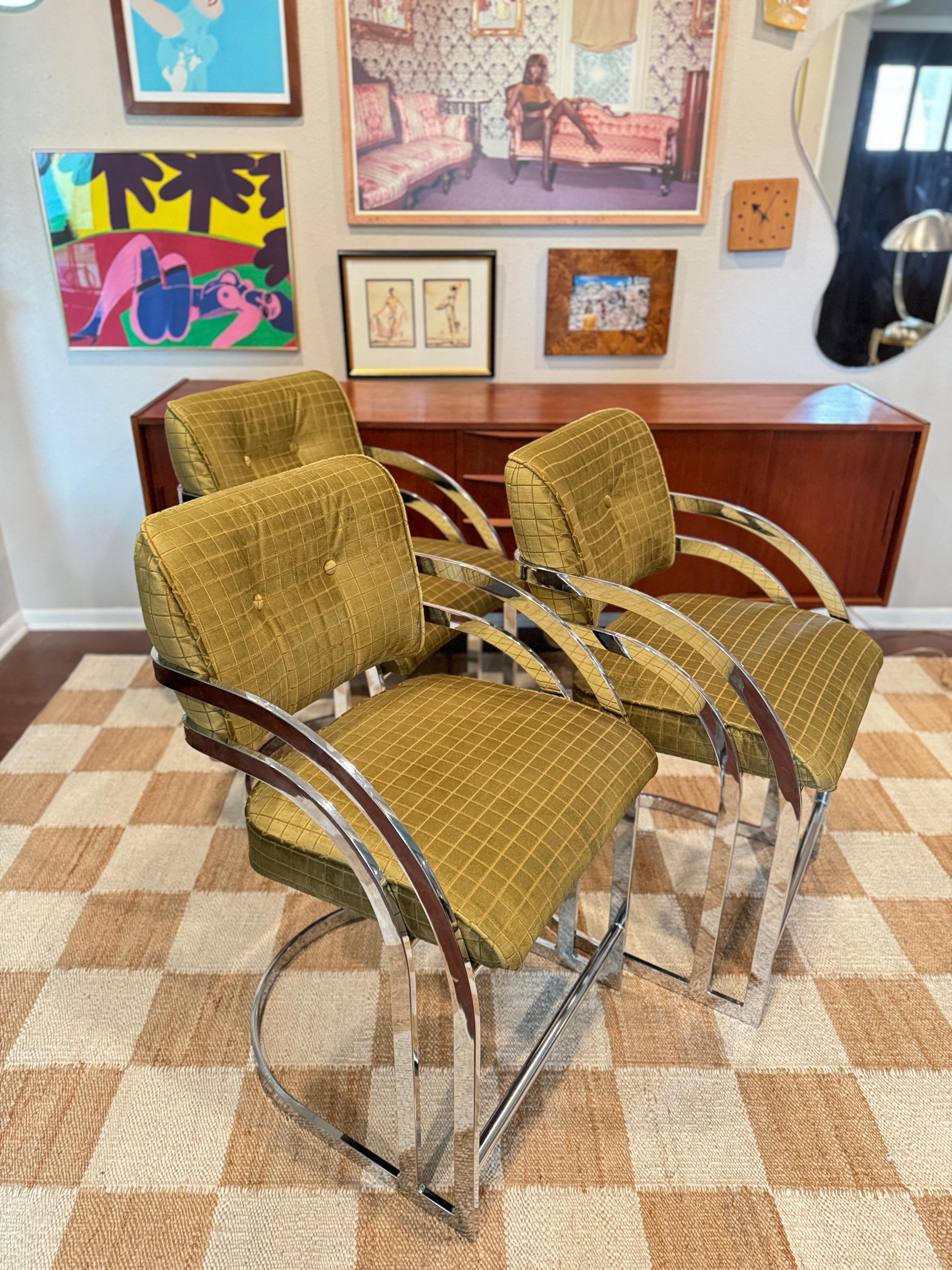 A set of 3 mid century modern counter stools in style of Milo Baughman, 1970s 8